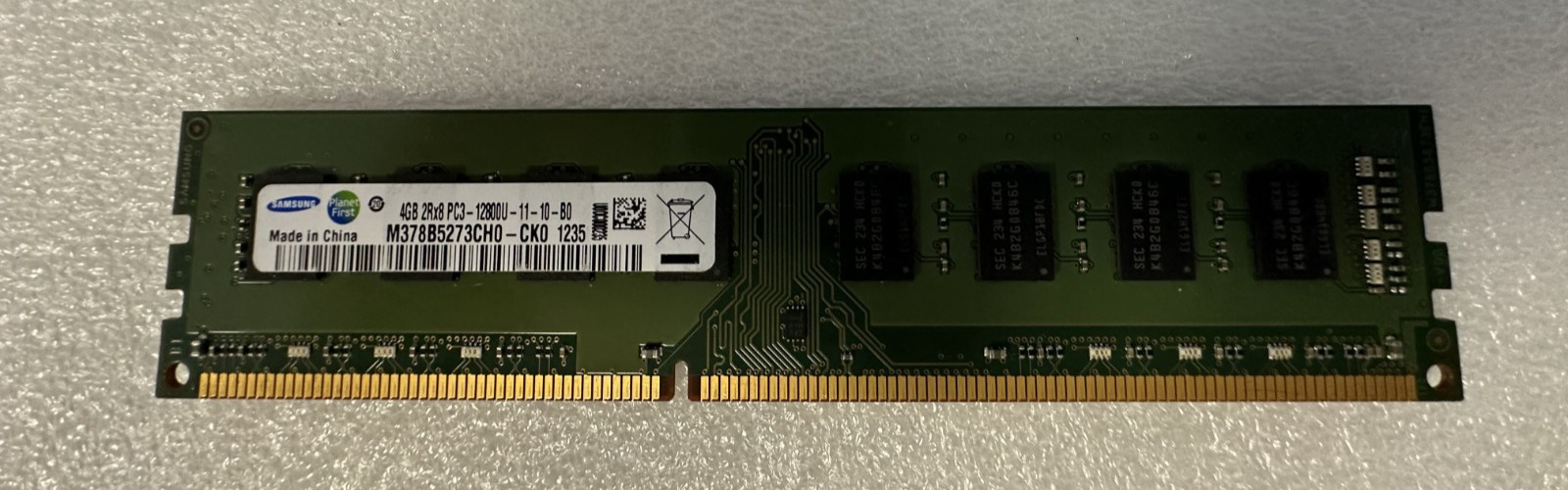Samsung PC3-12800 4 GB UDIMM 1600 MHz PC3-12800 SDRAM Memory (M378B5273CH0CK0)