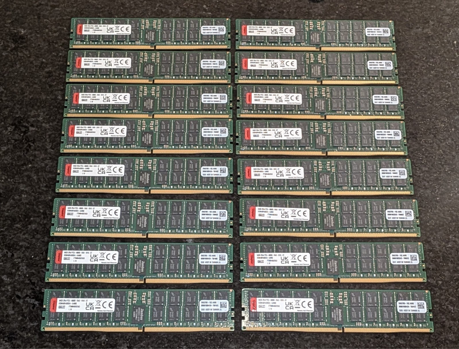 1TB RAM DDR5 16X64GB Server Memory KSM48R40BD4-64MD 2Rx4 RDIMM Ai ECC LOT Kit