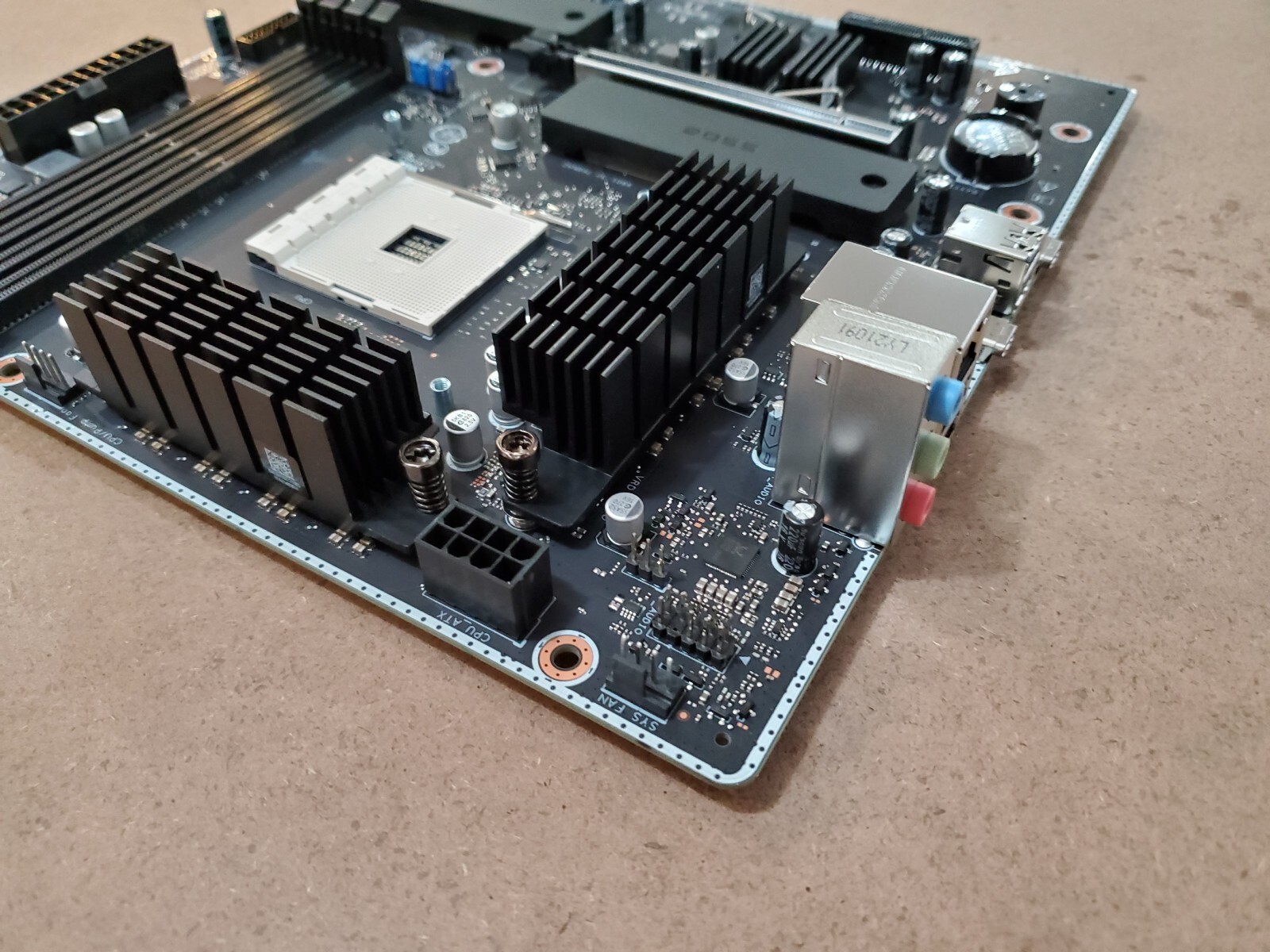 HP OMEN 30L GT13-1074 Motherboard AMD Ryzen 5000 mATX Micro ATX AM4 B550