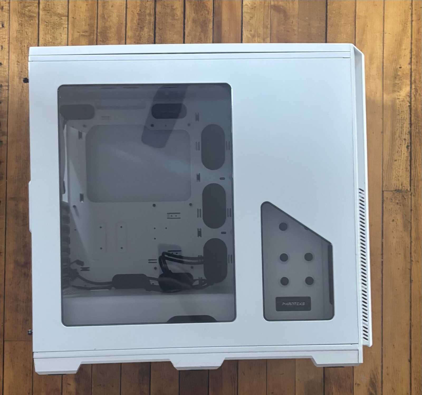 Phanteks Enthoo Pro ATX Full Tower Case – Includes 2 Corsair RGB Fans