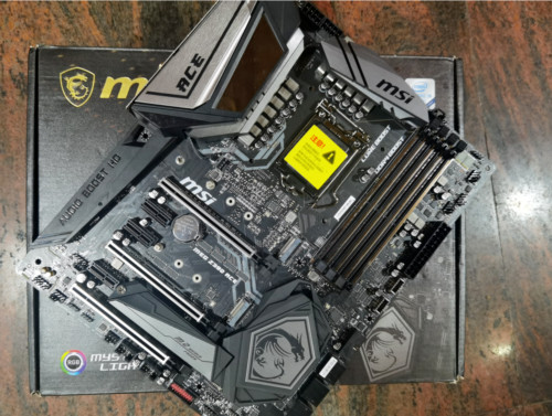 MSI MEG Z390 ACE Motherboard Intel Z390 4 x DDR4 LGA 1151 ATX USB 2.0 3 x M.2