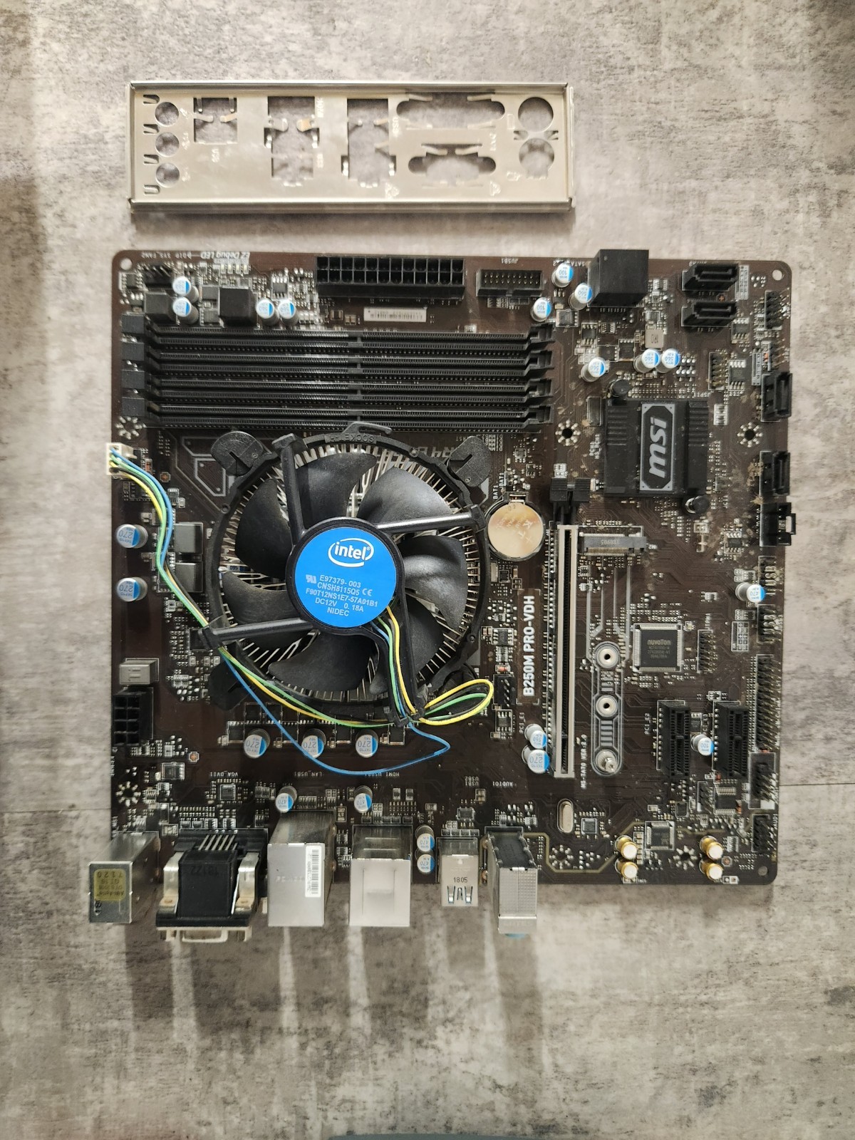 MSI B250M PRO-VDH Motherboard + Core i5-7500 CPU + IO Shield – No RAM