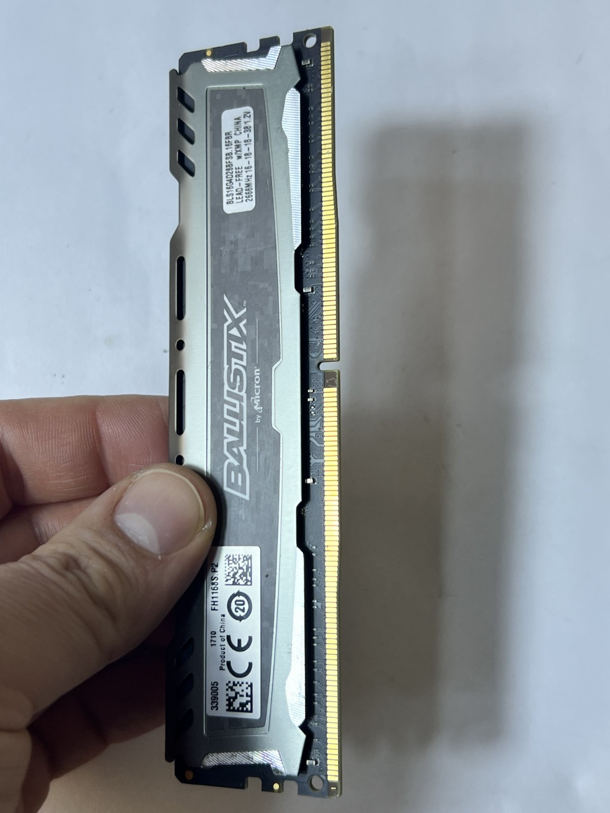 MICRON Ballistix Sport 16GB (1x16GB) DDR4 RAM 2666MHz BLS16G4D26BFSB.16FBR CL 16