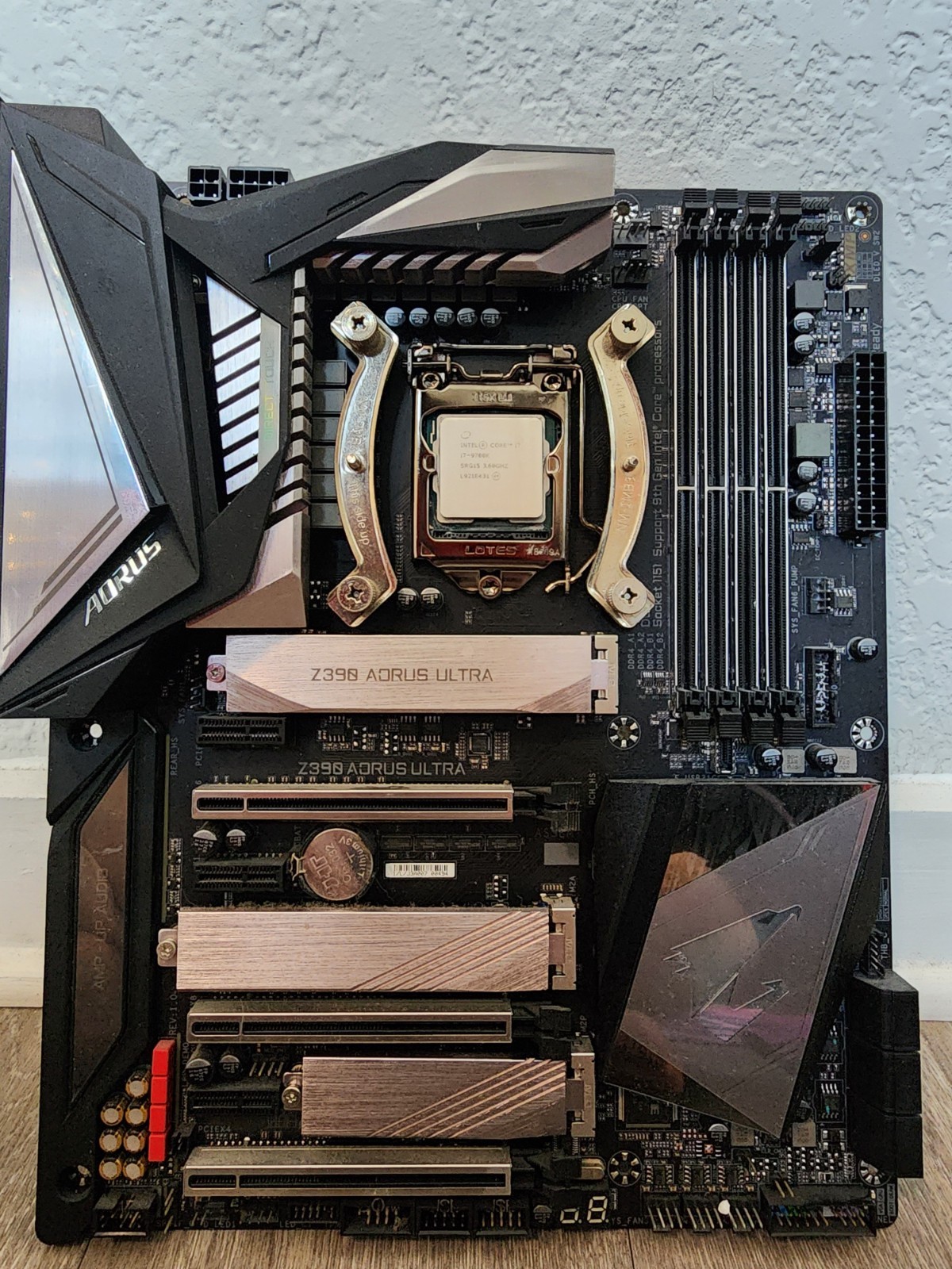 Z390 AORUS Ultra + Intel i7-9700K + 32GB Corsair RAM + Noctua Bundle – AS-IS