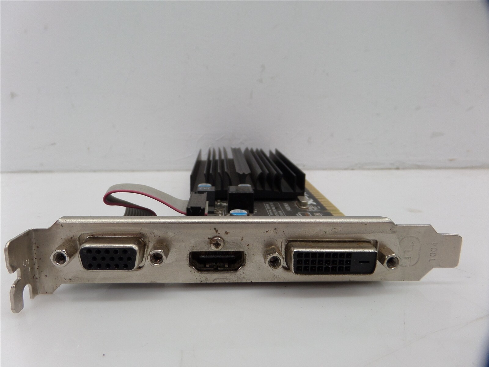 XFX Radeon 140919KLA HDMI/VGA/DVI-D Video Card