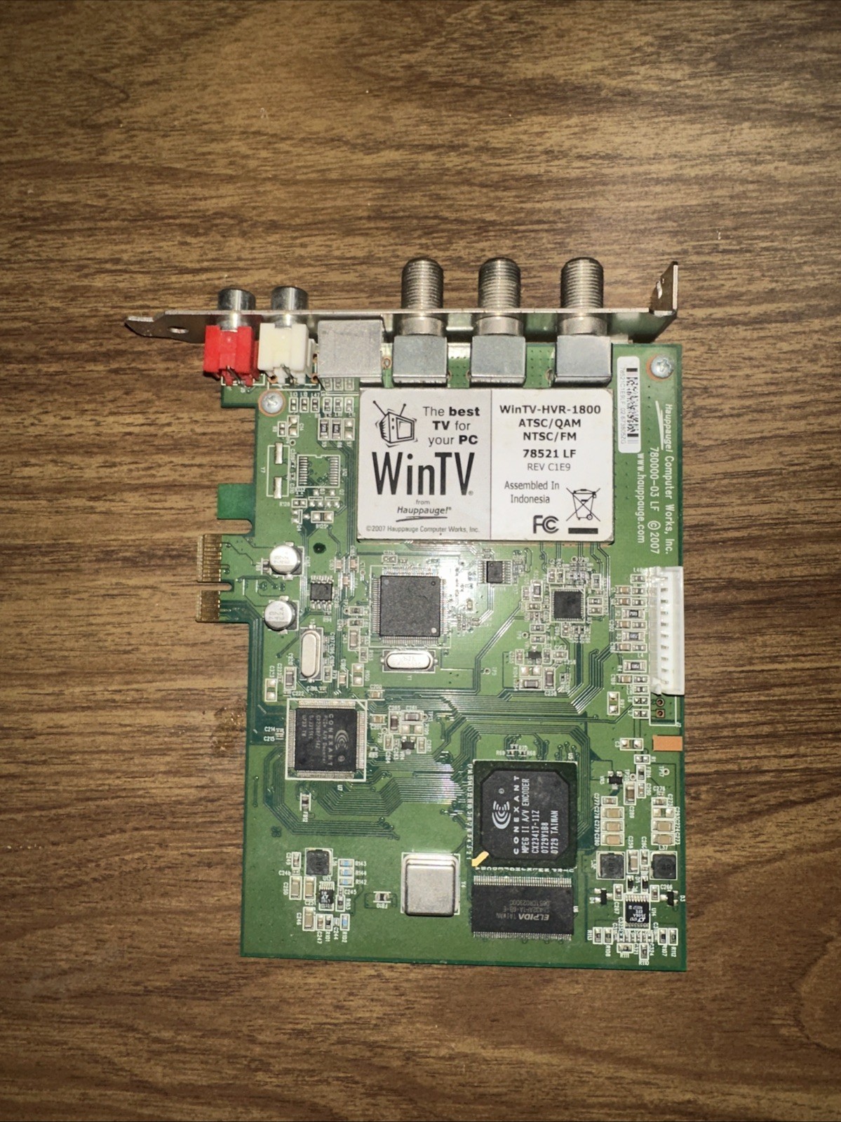 Hauppauge WinTV-HVR-1800 – ATSC/NTSC/QAM/FM – 78521 LF – PCI TV Tuner Card