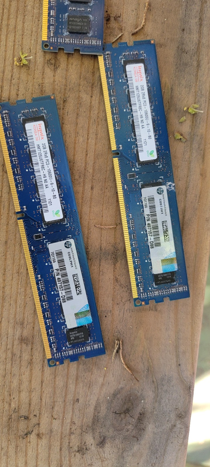 3PCS Hynix 2GB (6gb) 1Rx8 PC3 -10600U-9 -11-A1 HMT325U6CFR8C-H9 N0 AA PC Memory