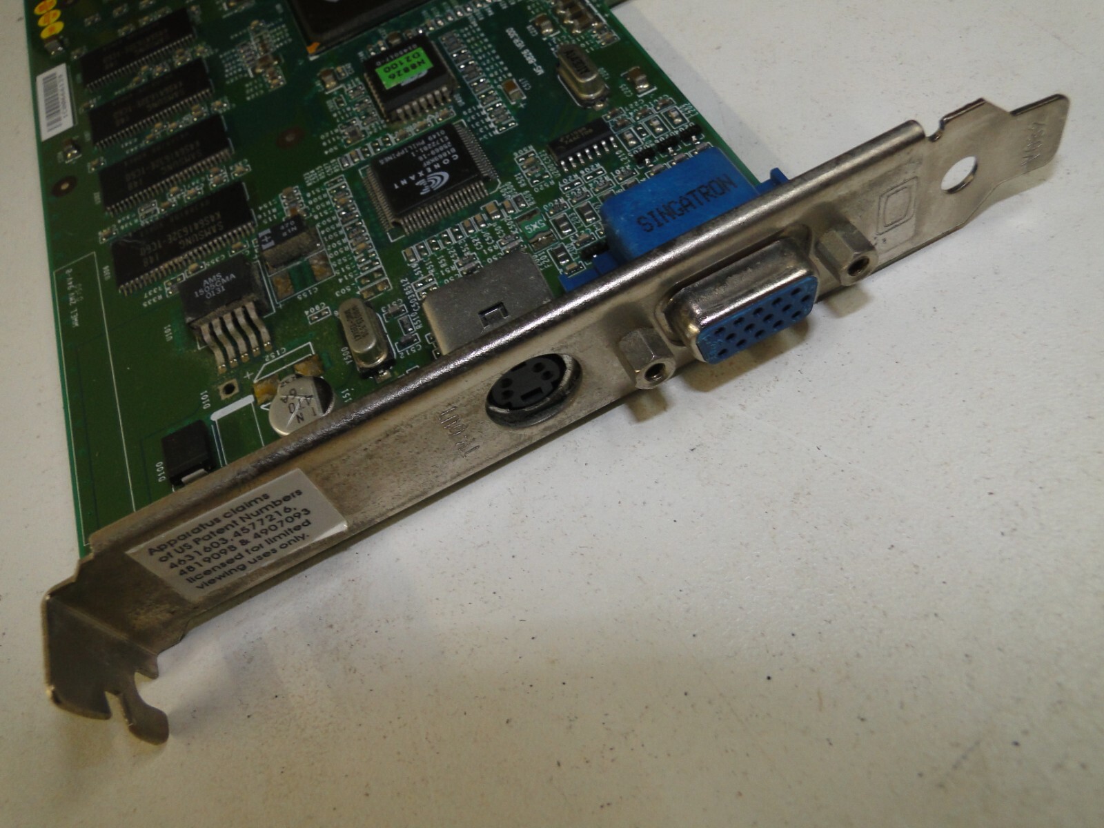 Nvidia G-Force 2 MX with TV Out and RGB D connector