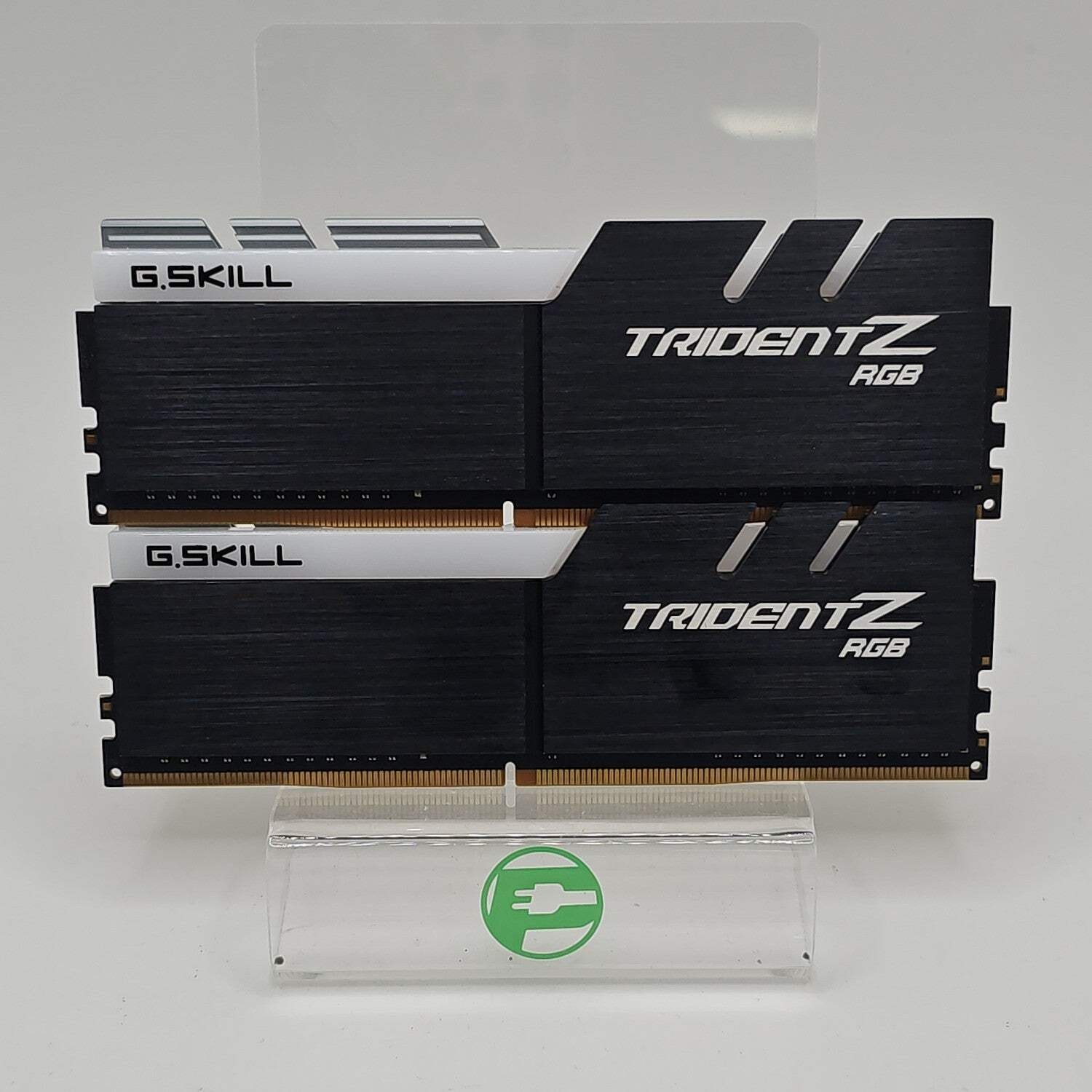G.Skill Trident Z RGB 16GB (2x8GB) RAM DDR4 3600MHz F4-3600C18D-16GTZR