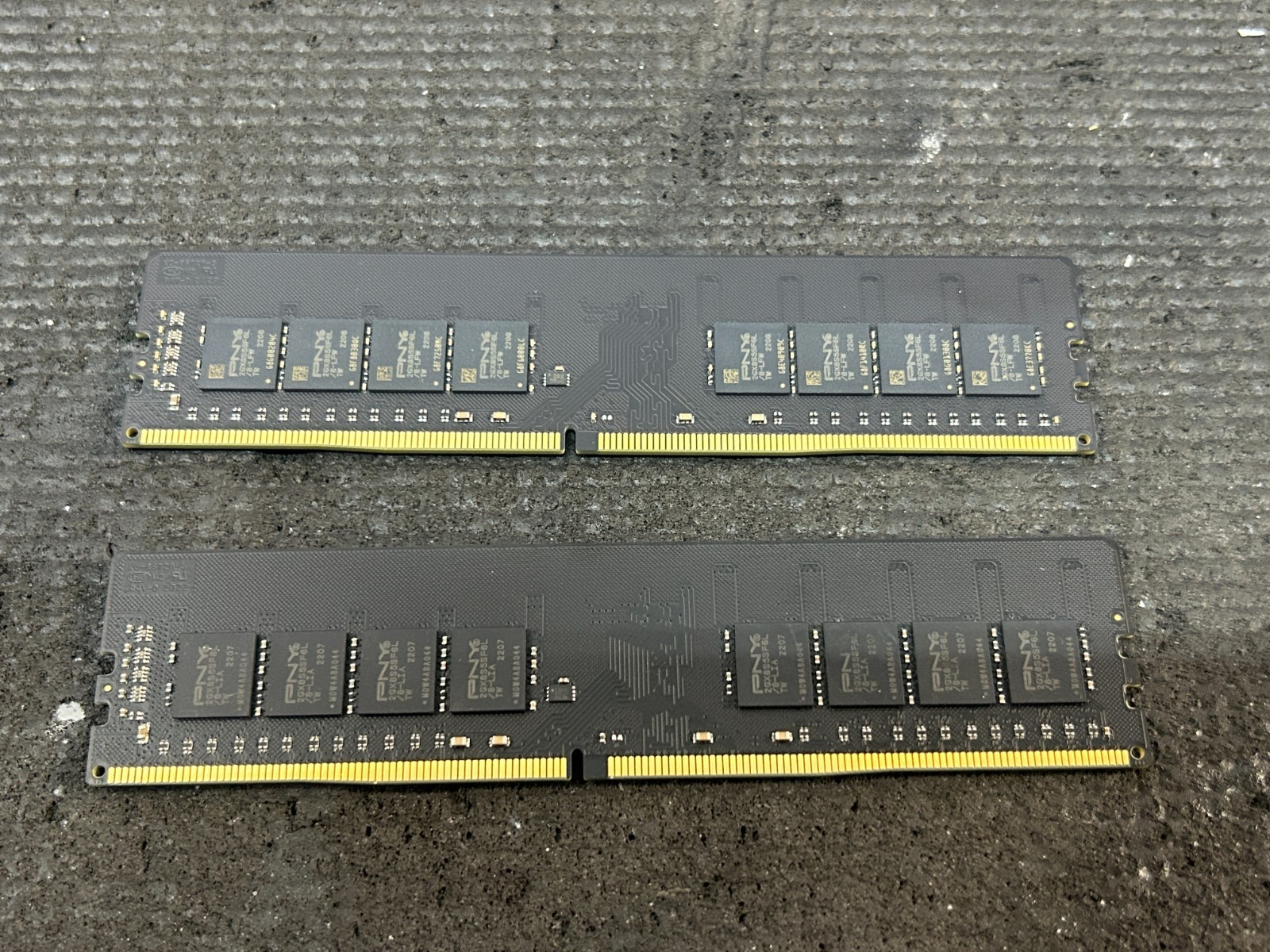 PNY DDR4 SDRAM 64GB (2x32GB) PC4-21300 288-Pin DIMM Desktop RAM