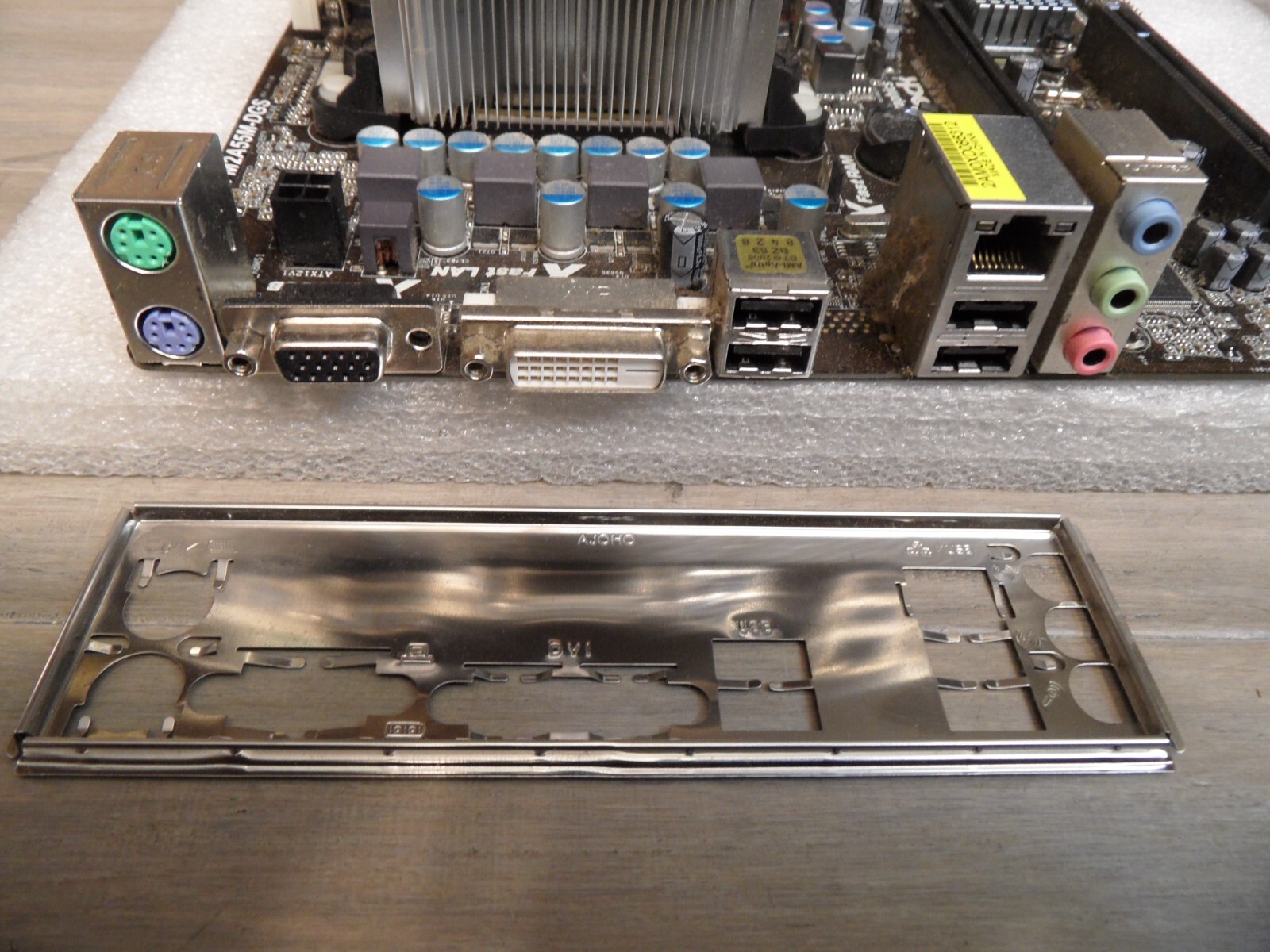 ASRock FM2A55M-DGS Motherboard FM2 With A10-6800K CPU And 8 Gb Ram I/O