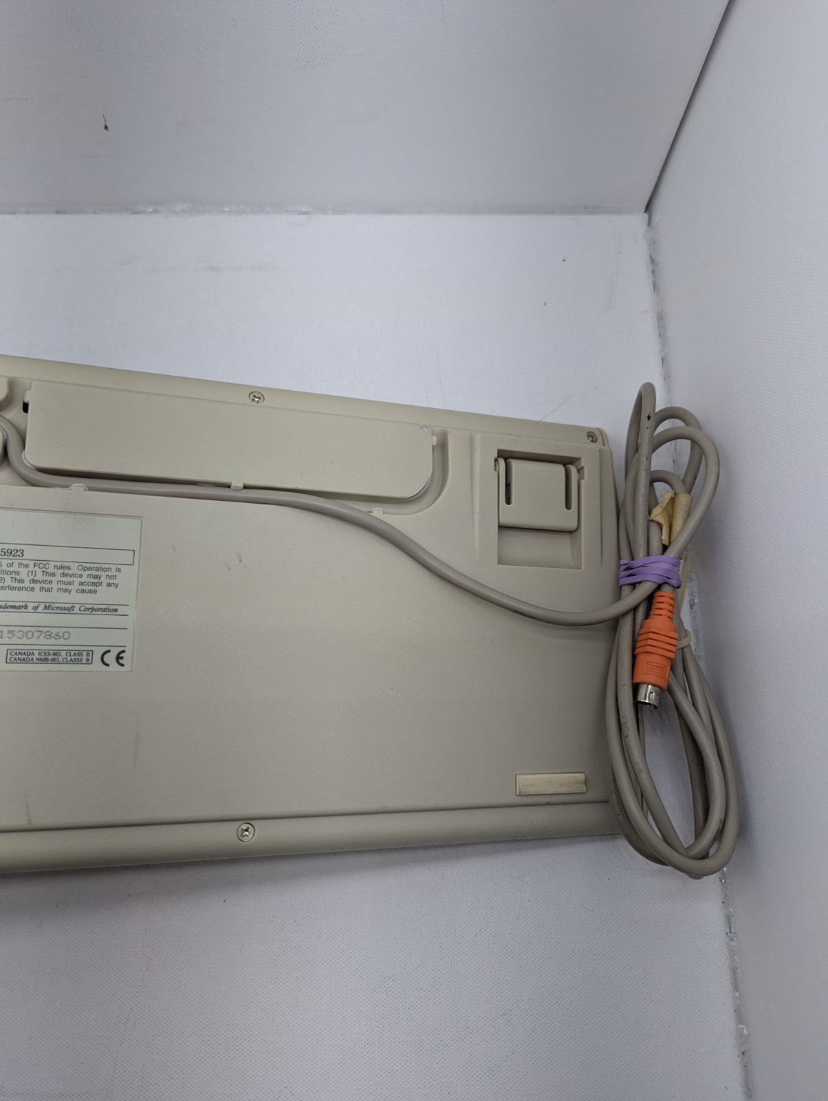NEC Packard Bell Vintage Keyboard Model KB-6923 FCC ID E8HKB-5923 Clicky Click