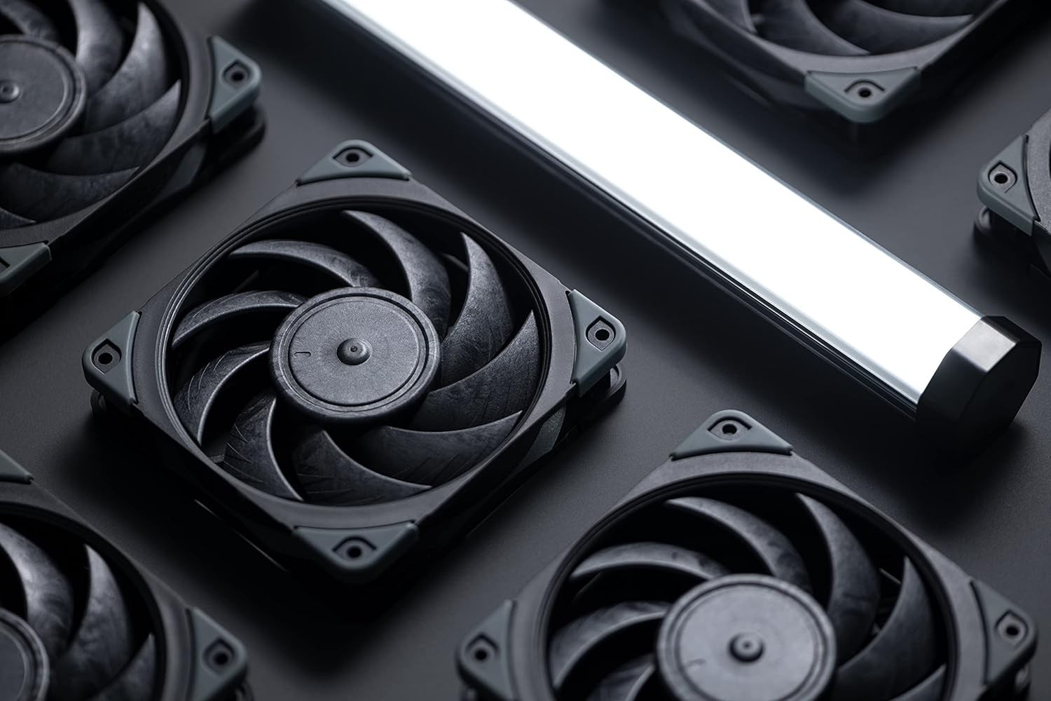 120mm Fan 4-Pin PWM Black Edition