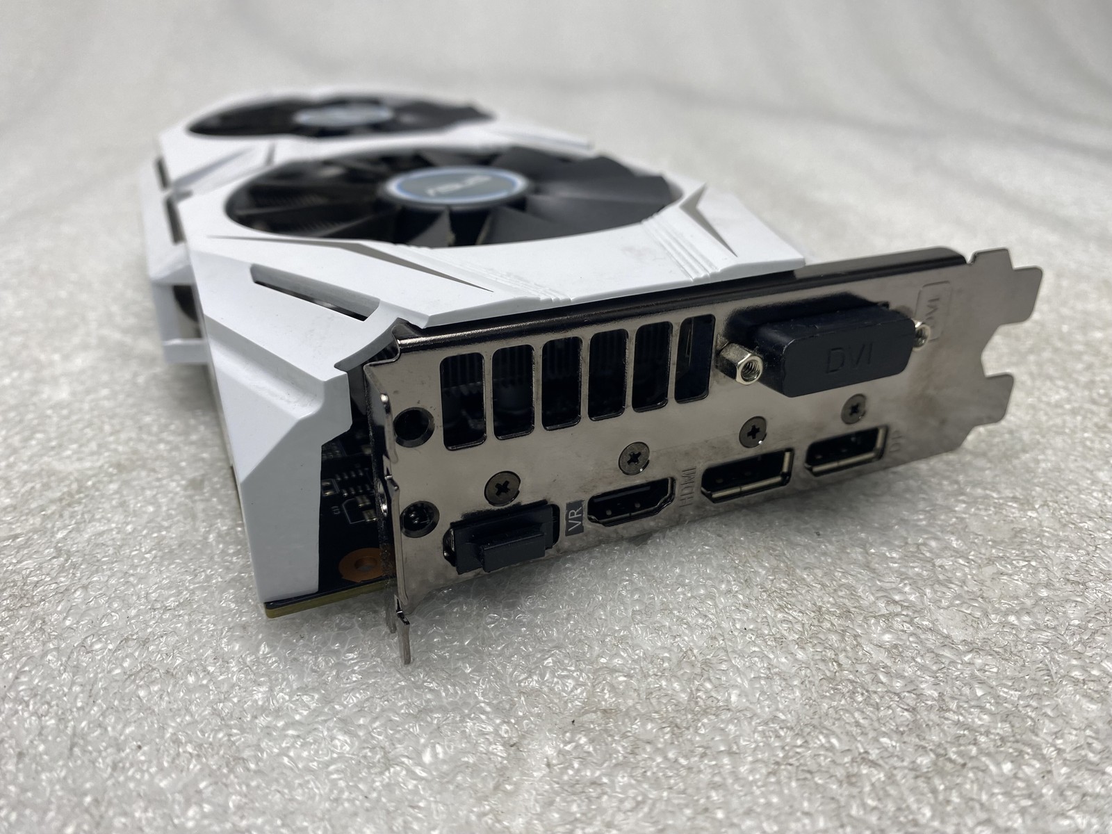ASUS NVIDIA GeForce GTX 1060 6GB GDDR5 GP106 Gaming Graphics Card