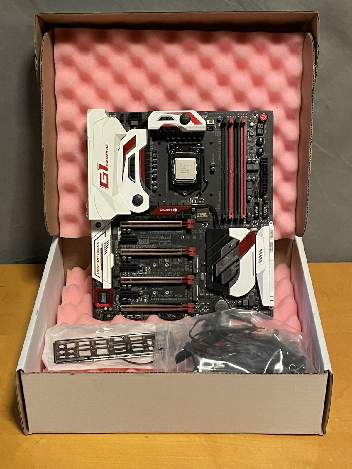 I7 6700k & GIGABYTE GA-Z170X-Gaming G1 DDR4 Z170 E-ATX Motherboard & Accessories