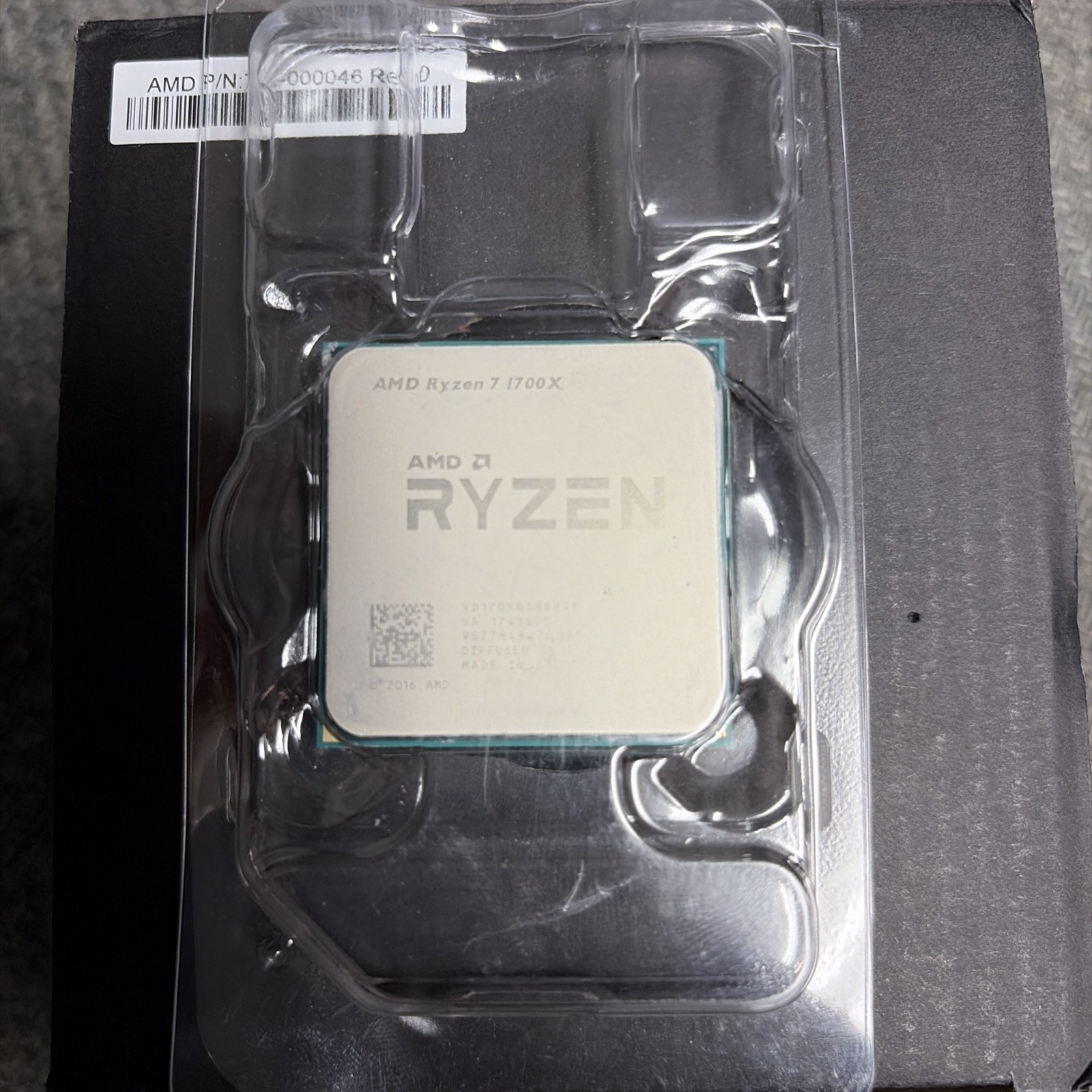 AMD Ryzen 7 1700x Socket AM4 Desktop CPU w/Fan