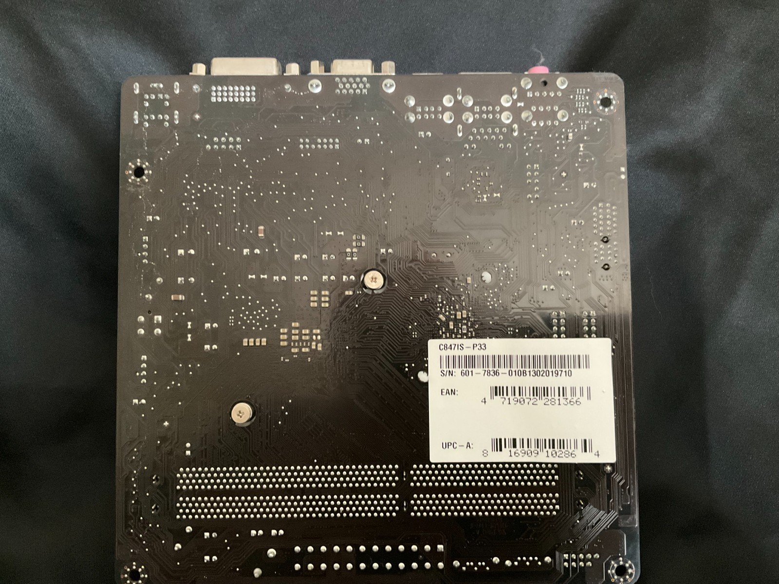 MSI C847IS-P33 motherboard with integrated processor and 8GB included memory