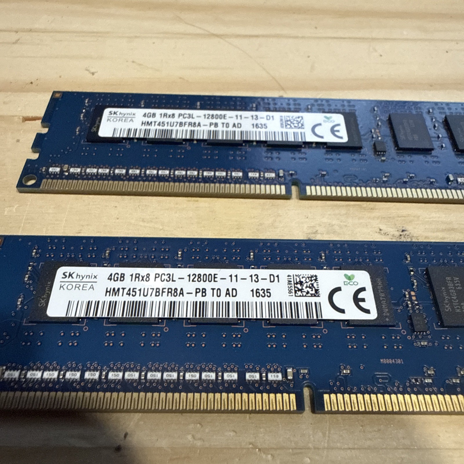 SK hynix 4GB 1Rx8 PC3L-12800U DIMM | HMT451U6BFR8A-PB 2x4GB (8GB Total)