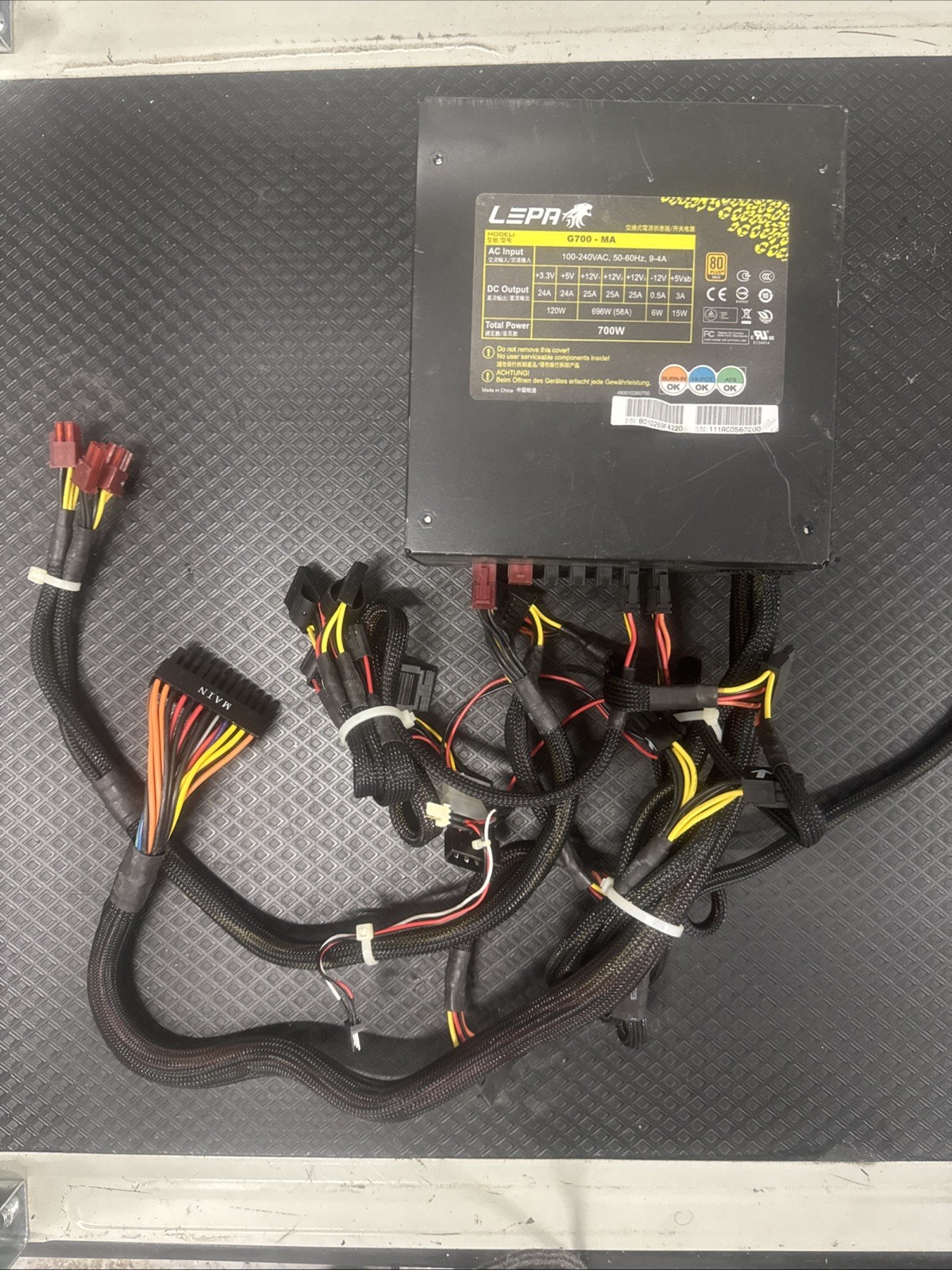 LEPA G700-MA 700W Desktop Computer Power Supply