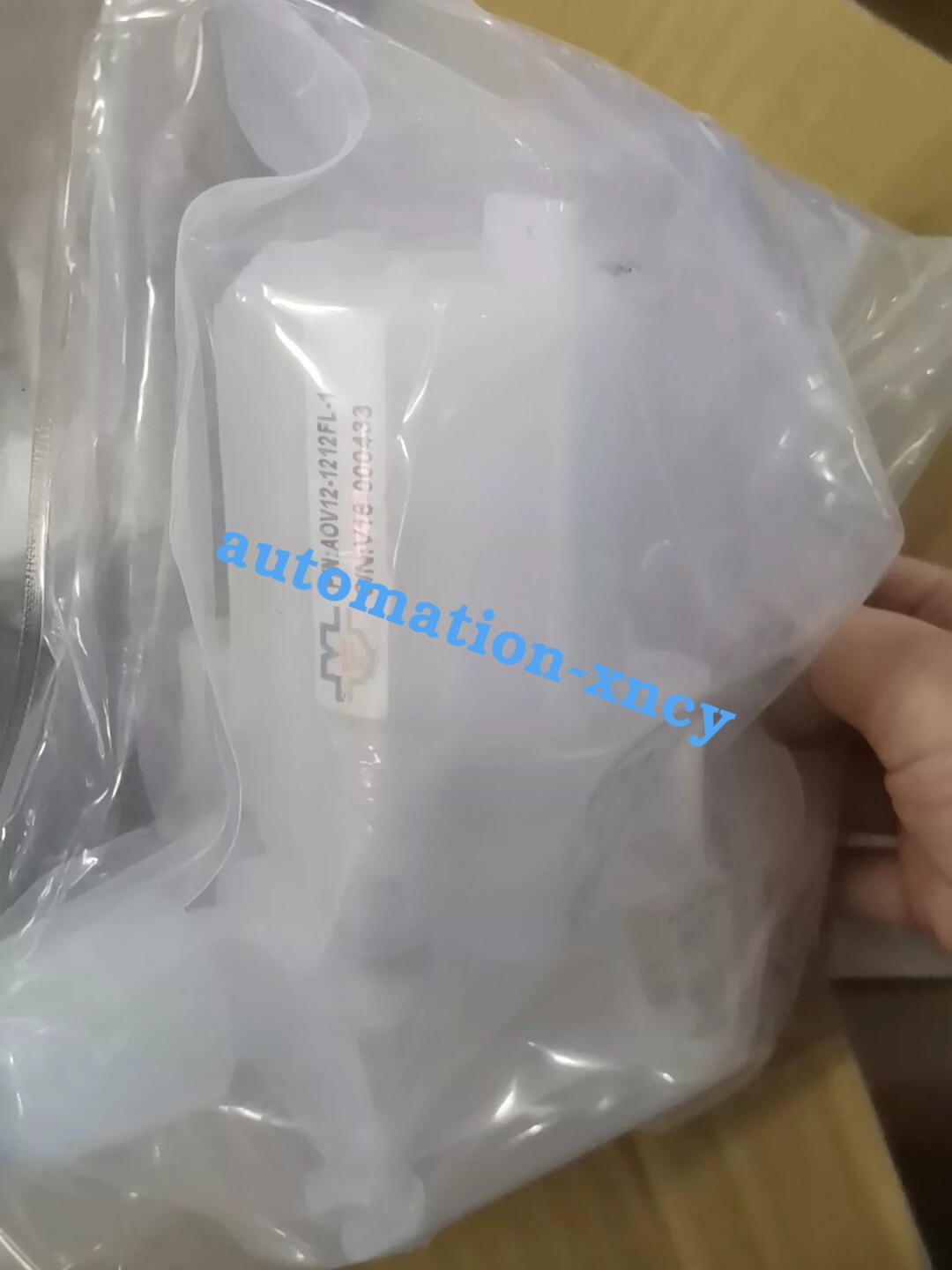 1PCS NEW AOV12-1212FL-1 Fast Shipping
