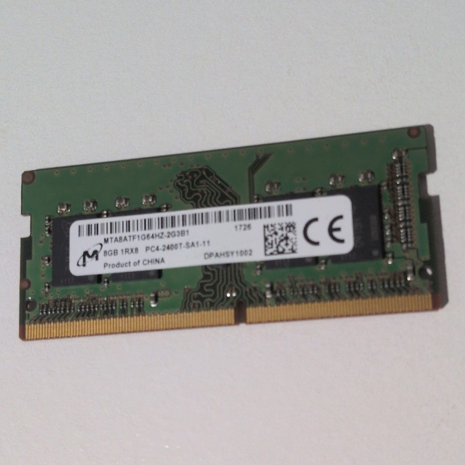 Micron 8GB DDR4 SO-DIMM PC4-2400T 260-Pin Non-ECC RAM MTA8ATF1G64HZ-2G3B1