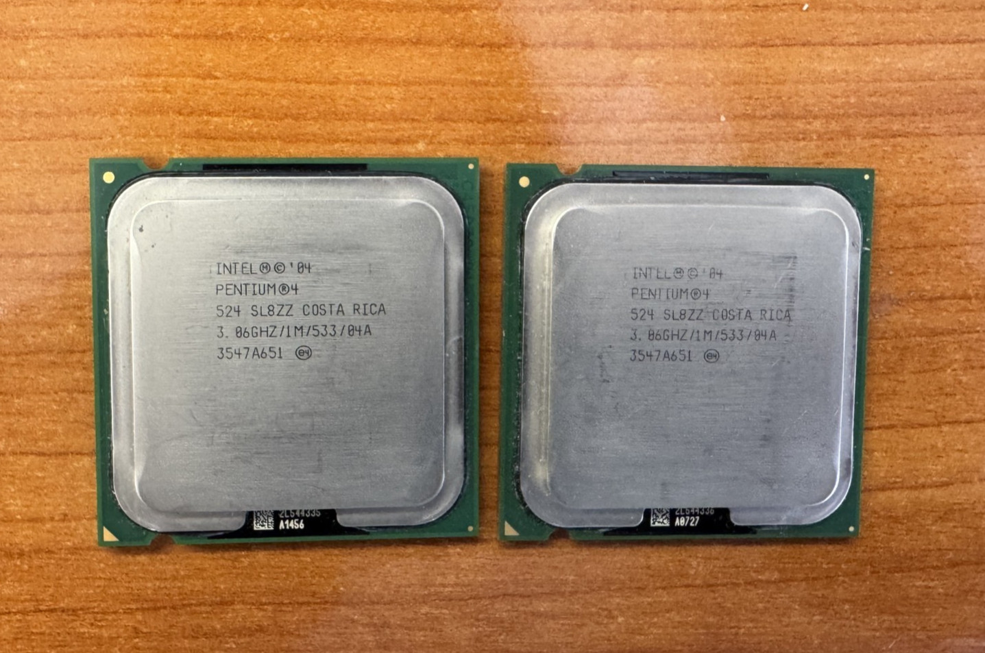 MATCHED PAIR OF Intel Pentium 4 524 SL8ZZ 3.06GHz 1MB 533MHz