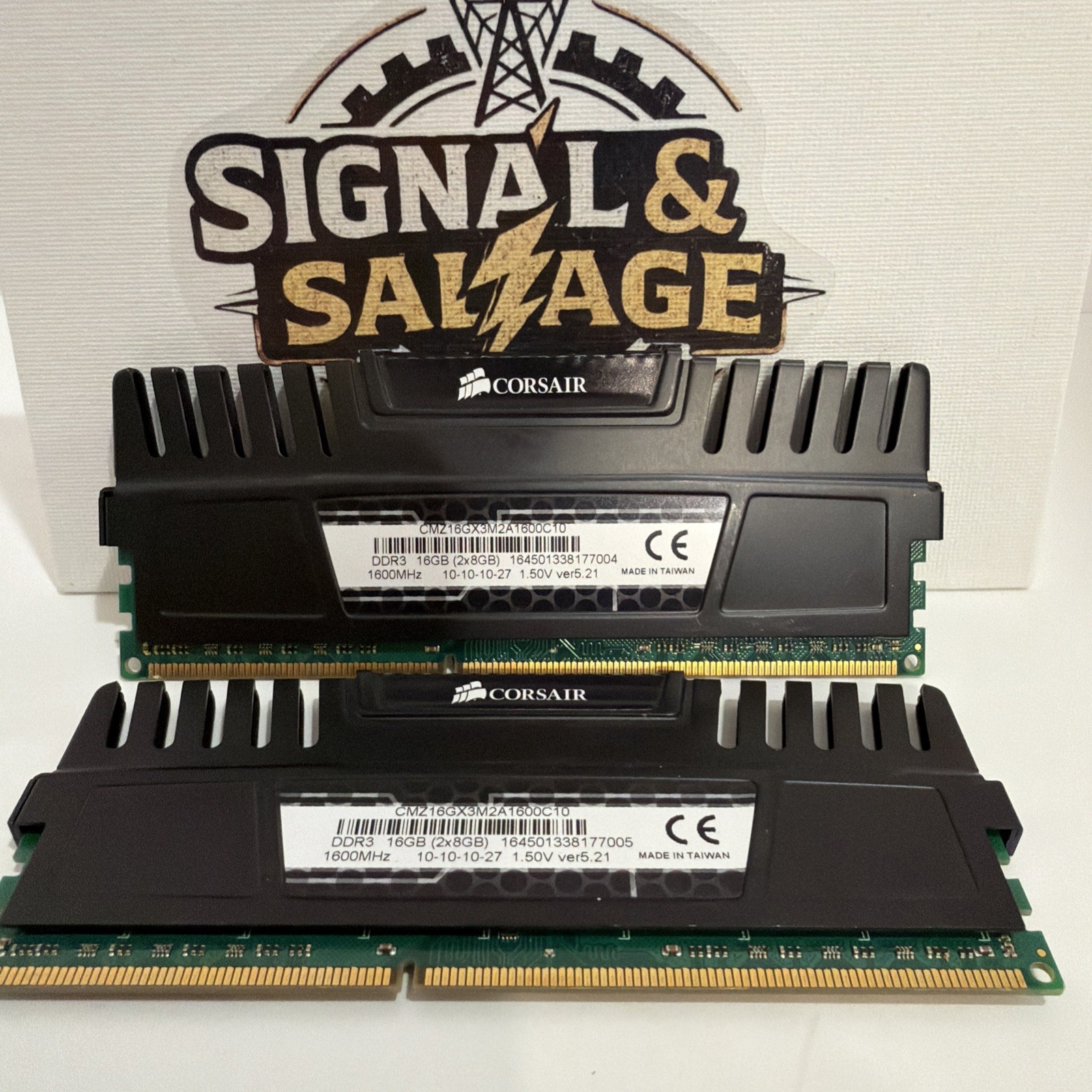 Corsair Vengeance 16GB (2 x 8GB) DDR3 (PC3-12800) Memory Module