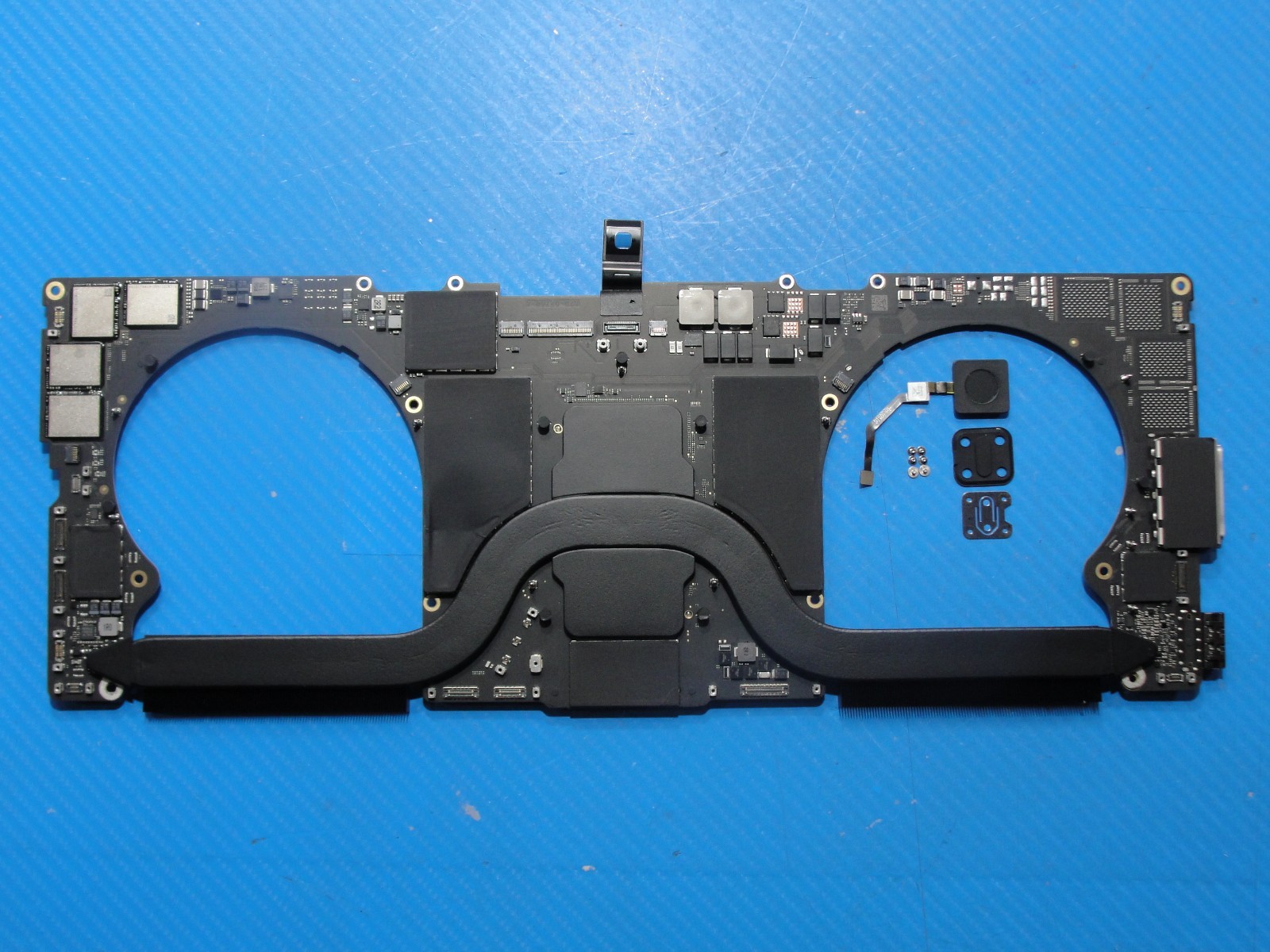 MacBook Pro 16″ A2485 2021 M1 3.5GH 16/512GB 10CPU 16GPU Logic Board 820-02100-A