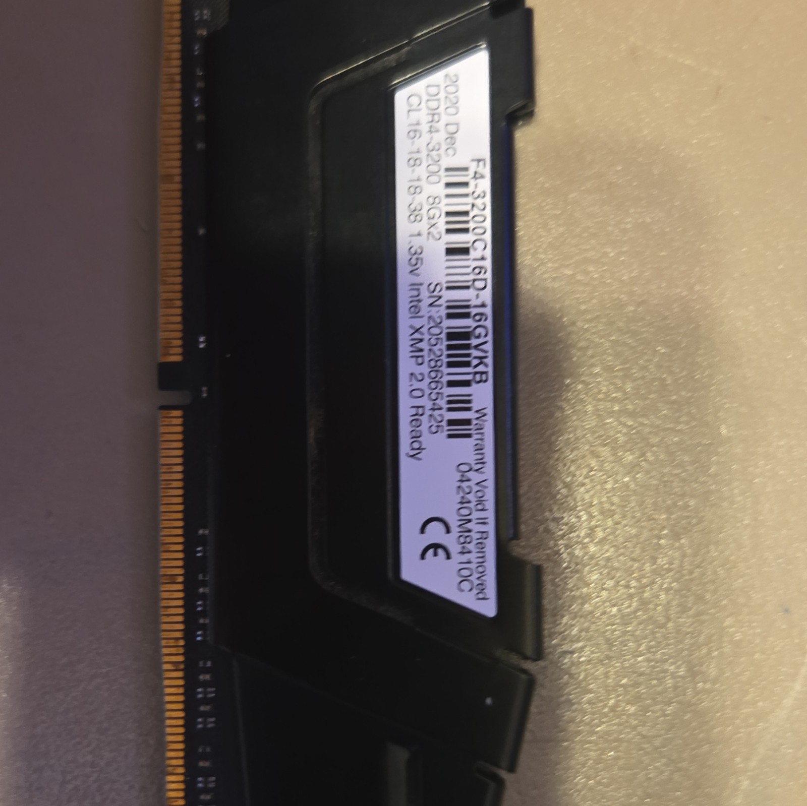 G.SKILL Ripjaws V 16GB (2x8GB) DDR4-3200 288-Pin DIMM RAM F4-3200C16D-16GVKB