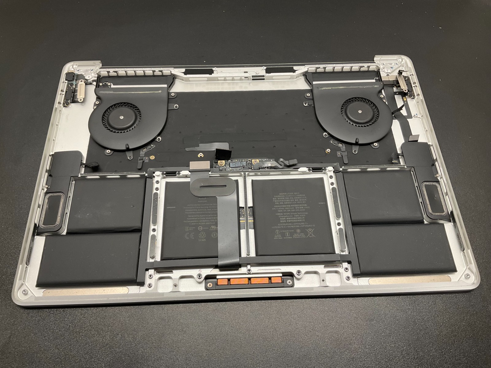 MacBook Pro 15″ A1707 Top Case + Touchpad +Keyboard +Battery+Fan +Speaker