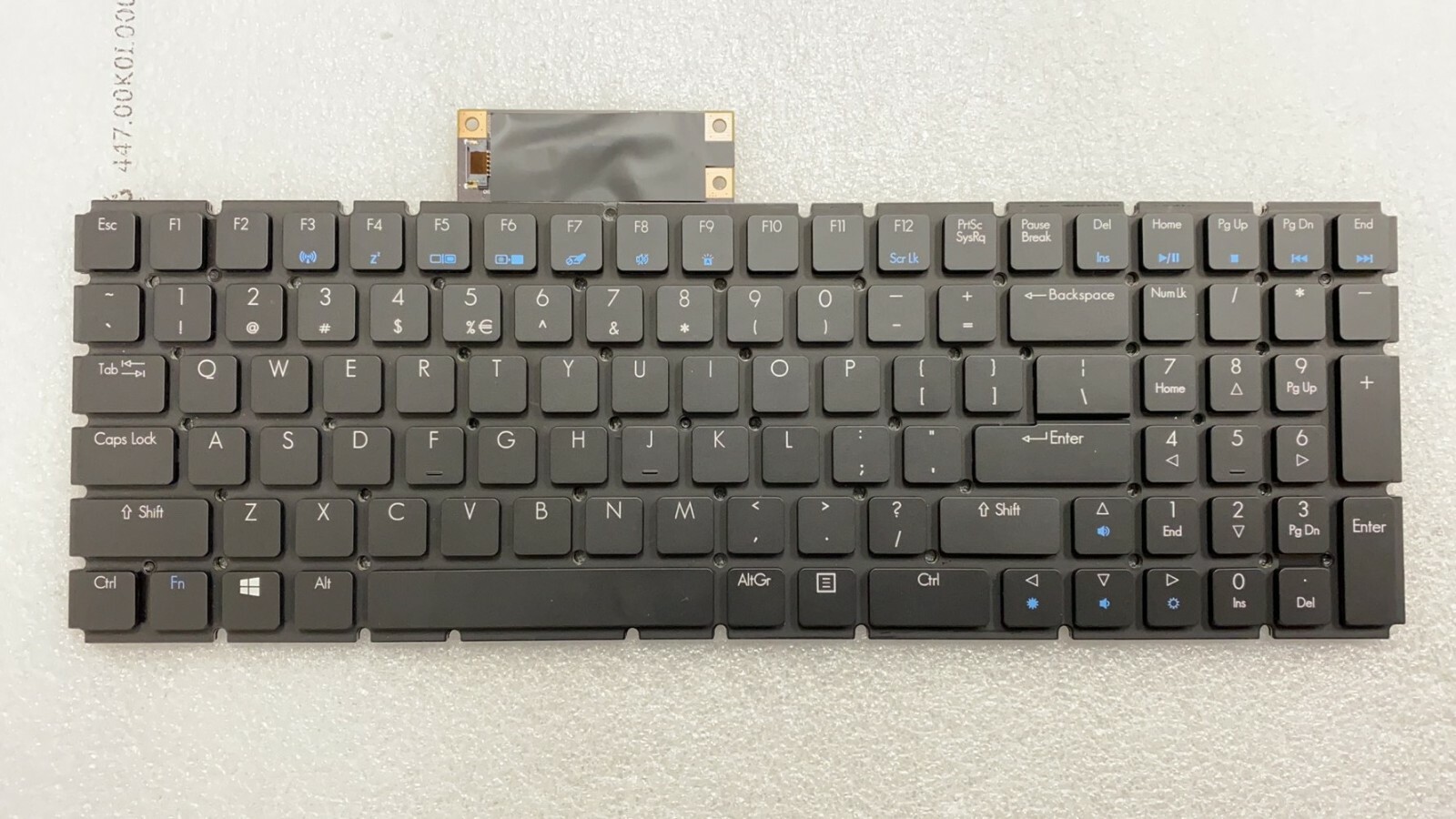 NEW Acer Predator Triton 700 PT715-51 RGB Mechanical Keyboard NK.I151A.030