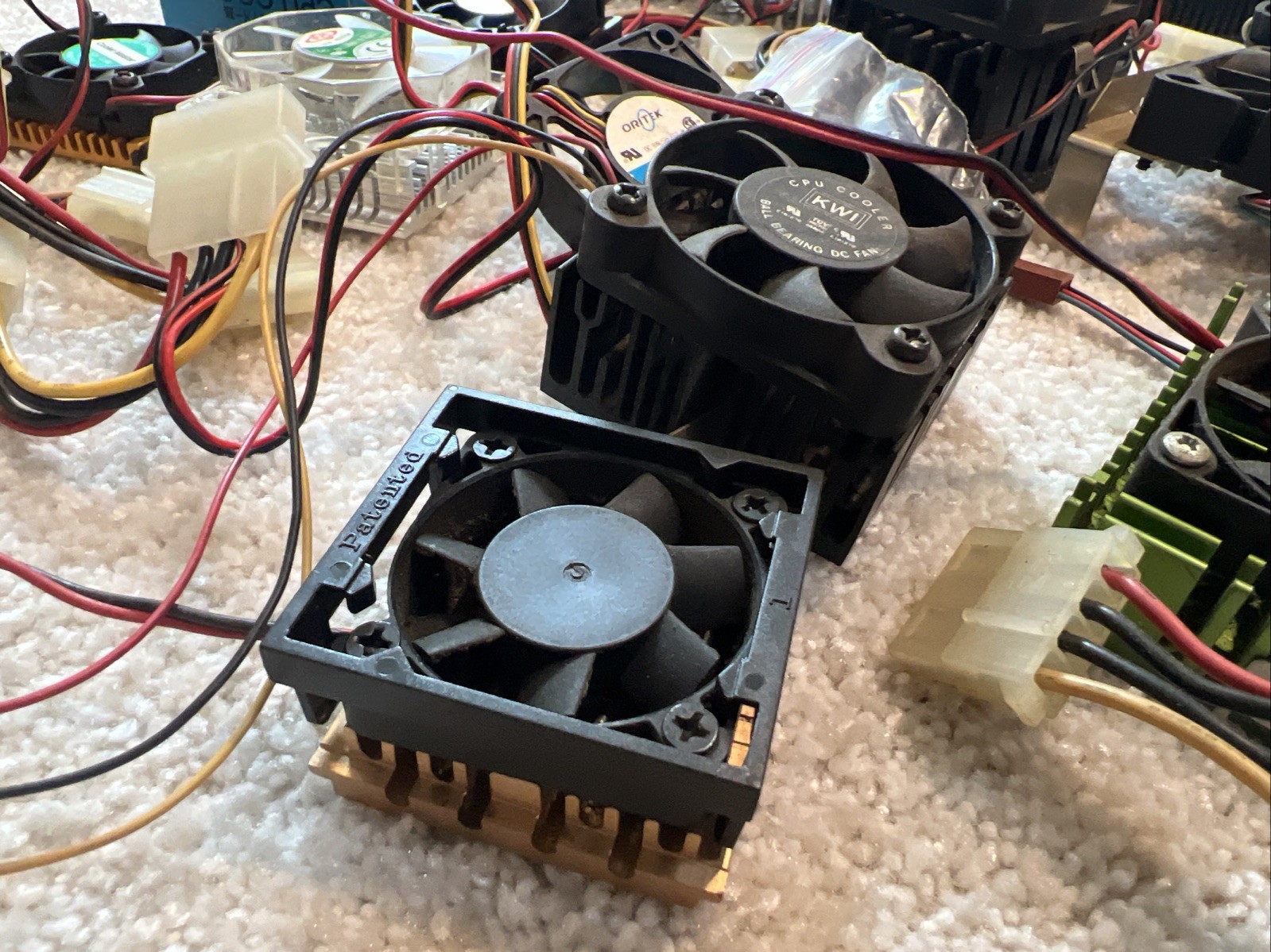 Bulk Lot 17 QTY Computer CPU Cooling Fans + 15 Heat-sinks – Various Brands
