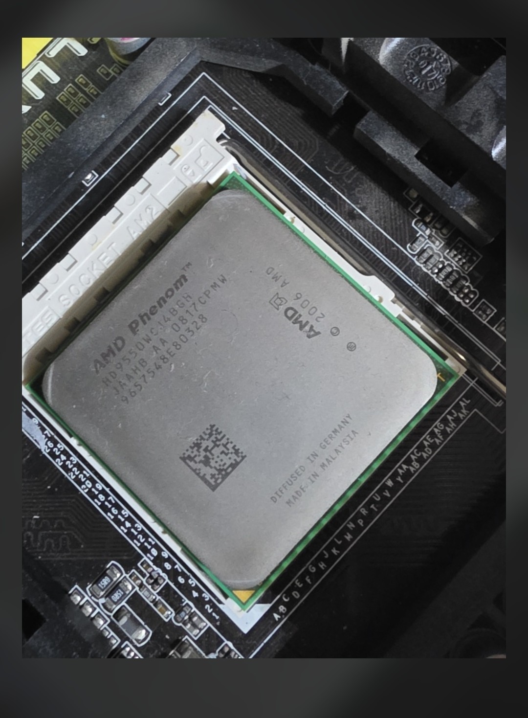 ASUS M3A32-MVP Deluxe AM2/AM2+ Motherboard + AMD Phenom X4 9550 + 8GB DDR2 RAM