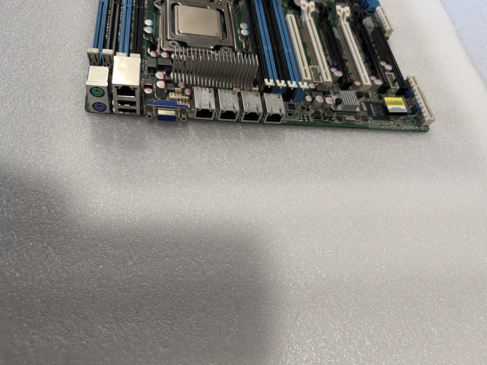 ASUS Z9PE-D16 Intel C602-A E-ATX Mainboard W/ I.O Shield, CPU Intel Xeon E5-2620