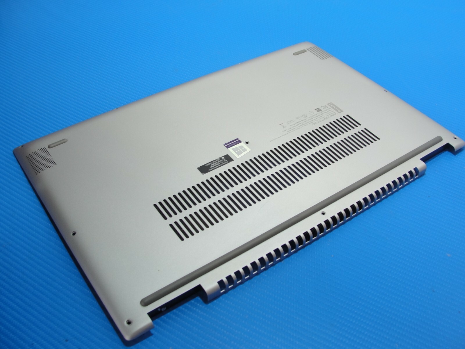 Lenovo Yoga 720-15IKB 15.6″ Genuine Bottom Case Base Cover AM1YU000330