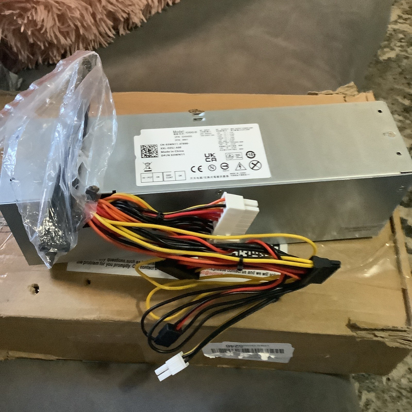 Dell MODEL N0:L240AS-00 P/N: 2TXYM P/N: PS-5241-5DF 240 Watt Power Supply