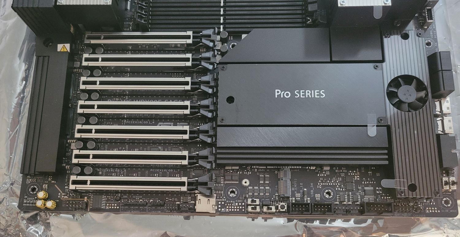 ASUS Pro WS WRX90E-SAGE SE EEB Workstation Motherboard & Threadripper Pro 7985WX