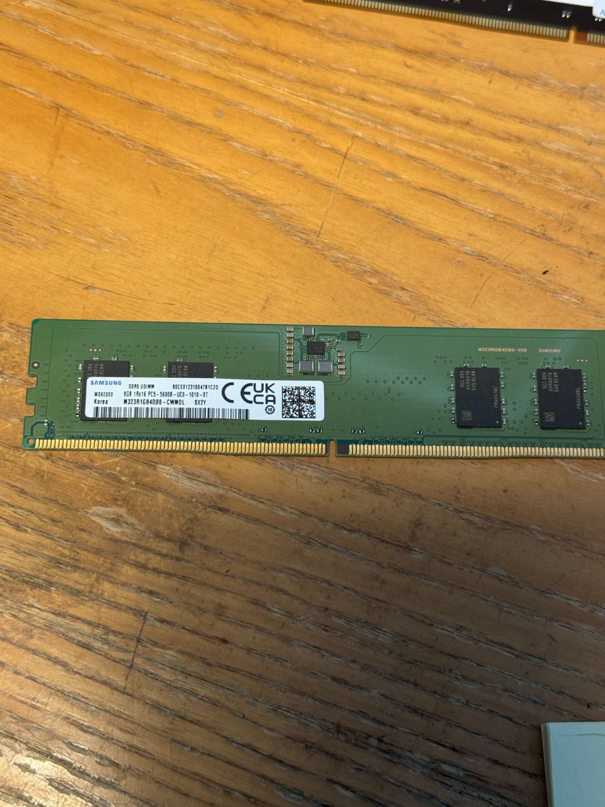 SAMSUNG 8GB (1X8GB) DDR5 5600MHz M323R1GB4DB0-CWMOL DESKTOP MEMORY