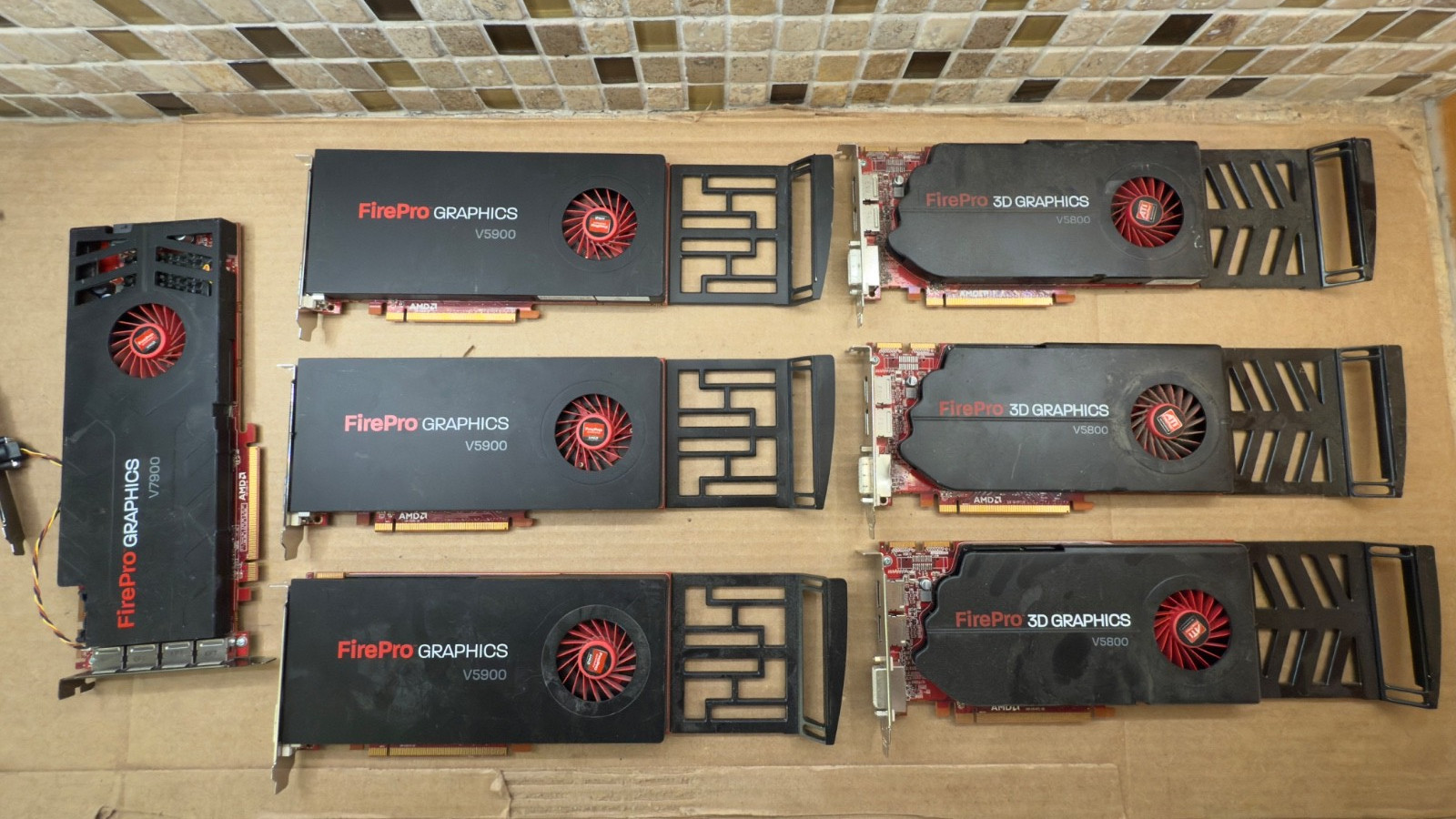 3X V5800 ,4X 5900 AMD FIREPRO 3D 4X1GB GDDR5 DVI PCIE X16 VIDEO GRAPHICS CARD