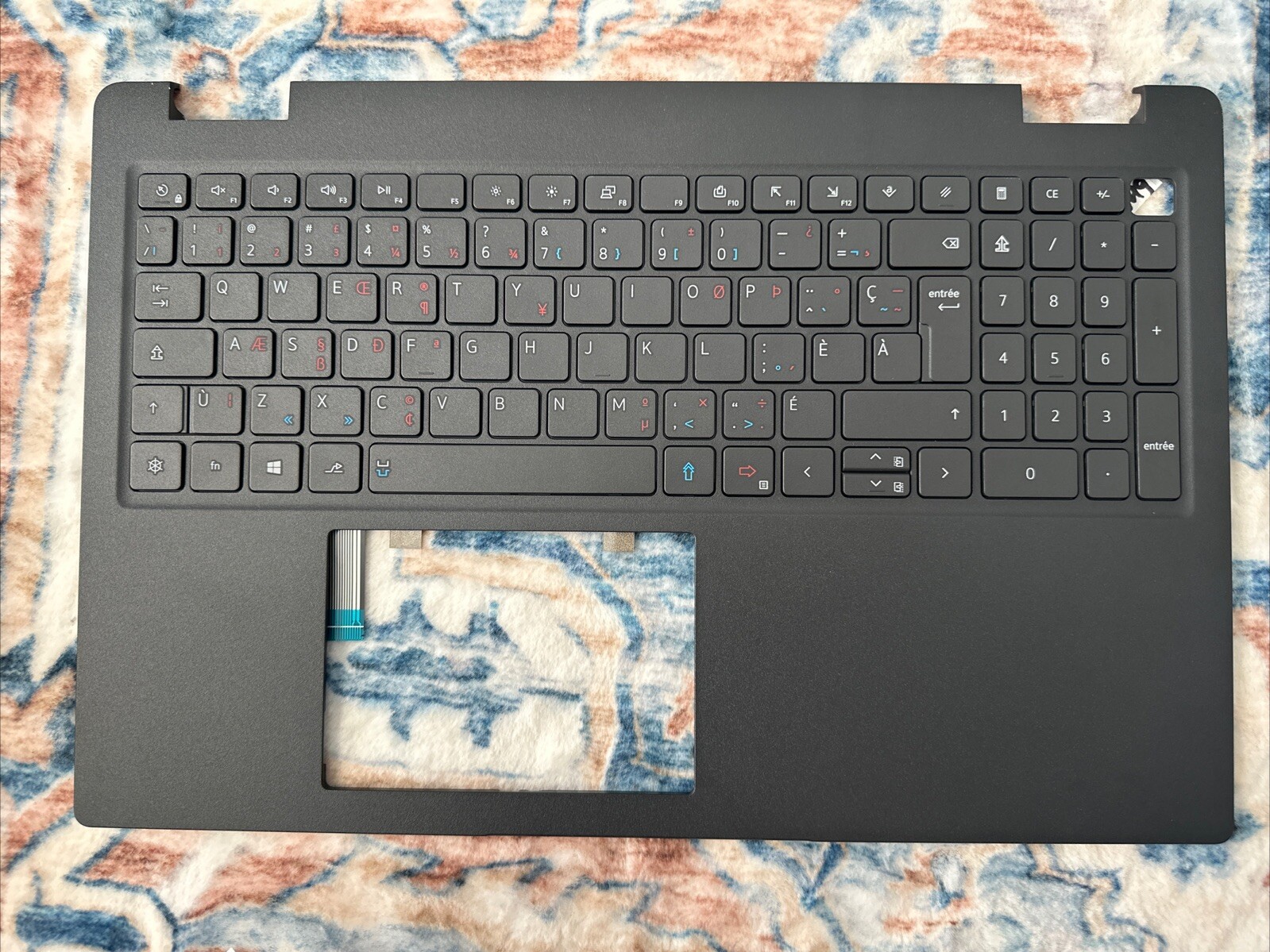 Dell Latitude Brazilian/Eng3520 E3520 0DJP76 DJP76 Palmrest W/Non-Bcl KBD S1