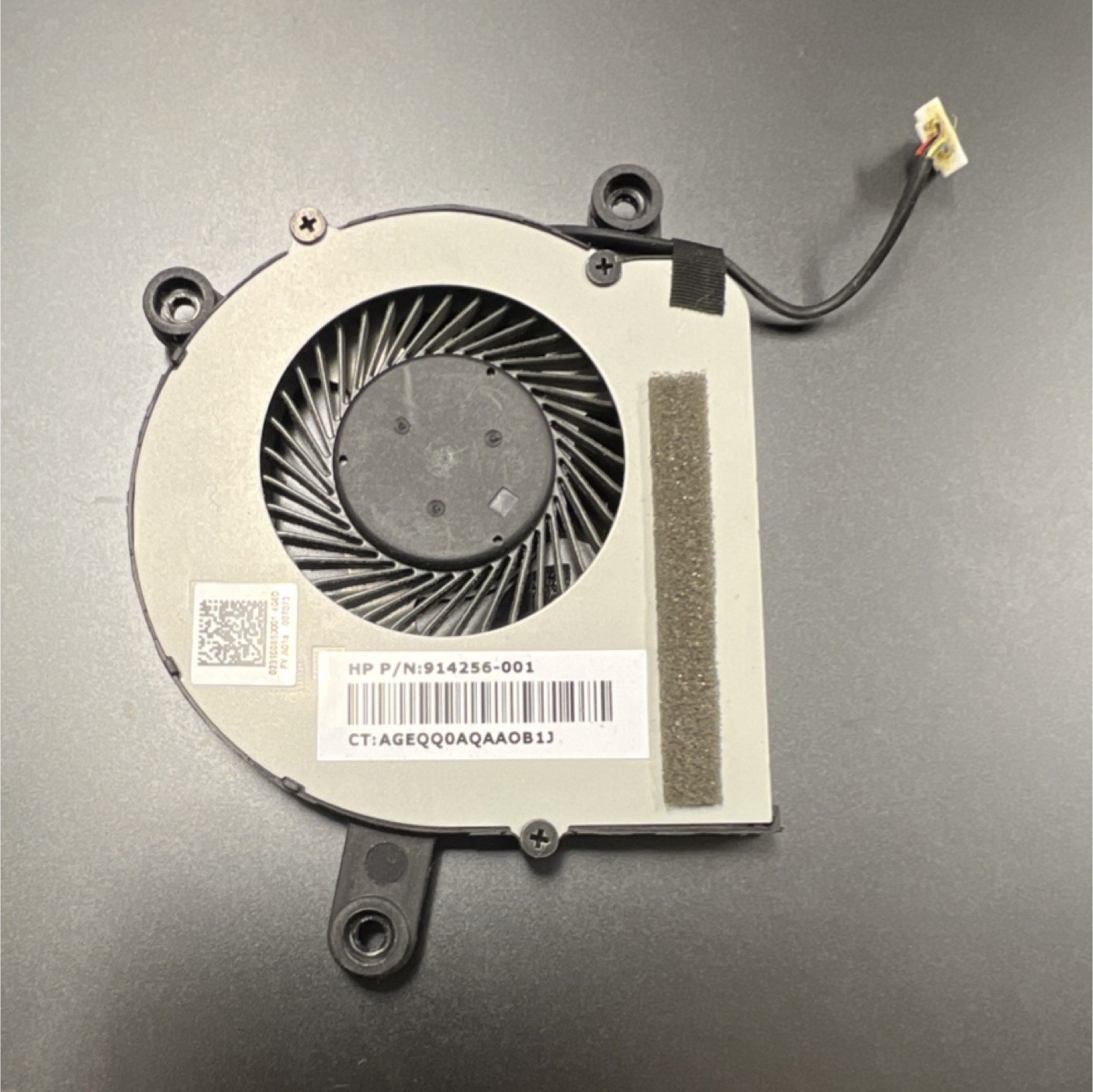 HP 914256-001 CPU Fan 4-Pin Plastic Aluminum Silver Black