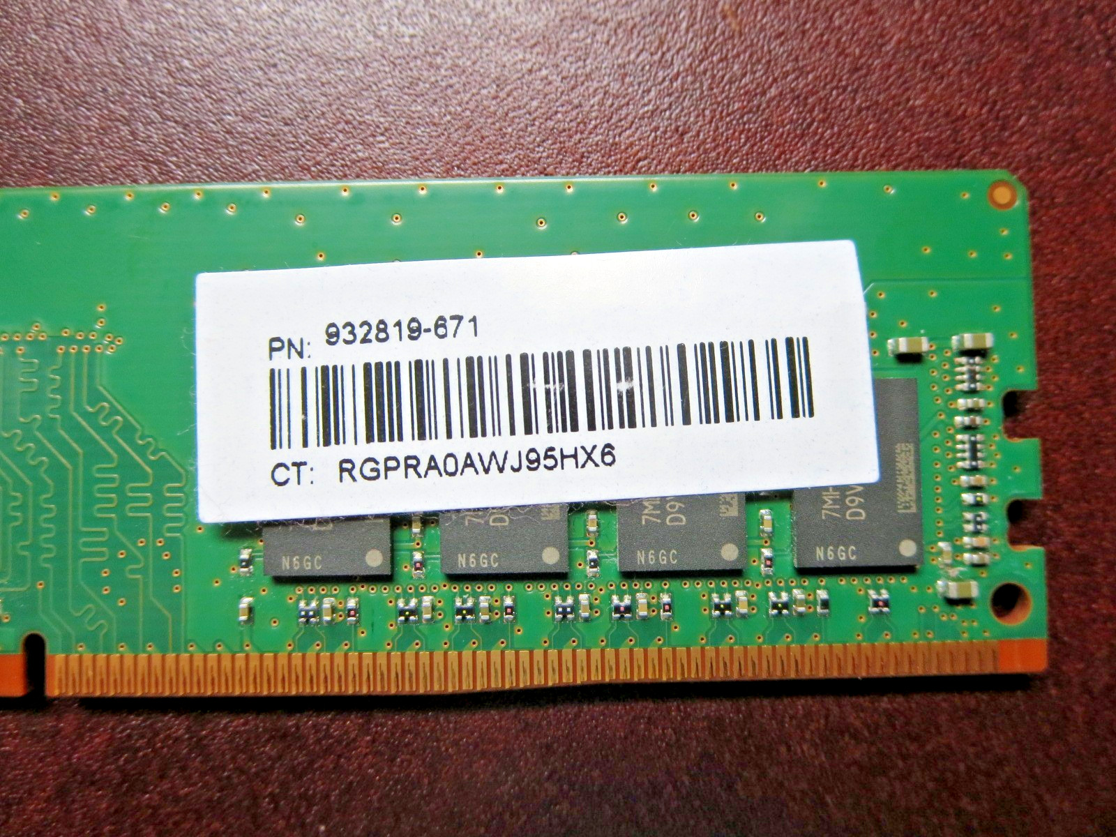 Micron DDR4-2666 DIMM 8GB 288-Pin Memory Module MTA8ATF1G64AZ-2G6H1