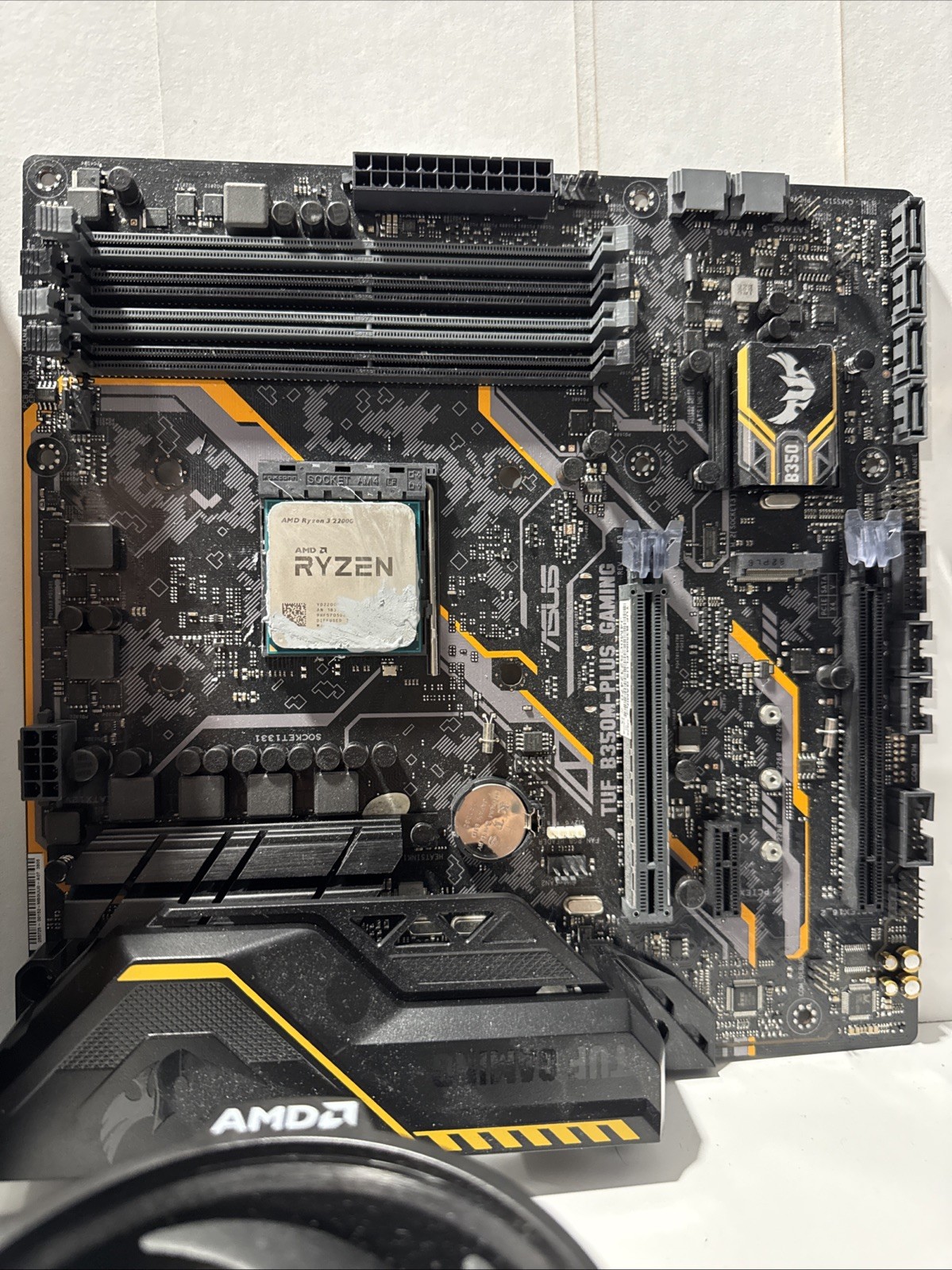 ASUS TUF B350M PLUS GAMING motherboard AM4 DDR4 64G DVI (AMD RYZEN 3 2200G)