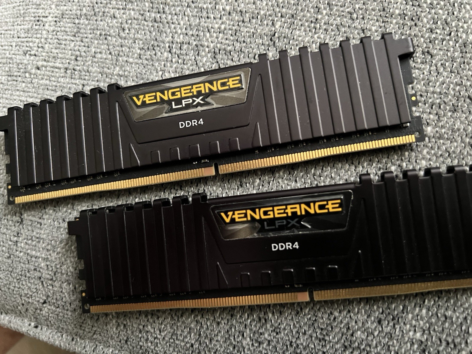 Corsair Vengeance LPX Desktop Memory 16GB (2x8GB) 3200MHz DDR4 C16 DIMM