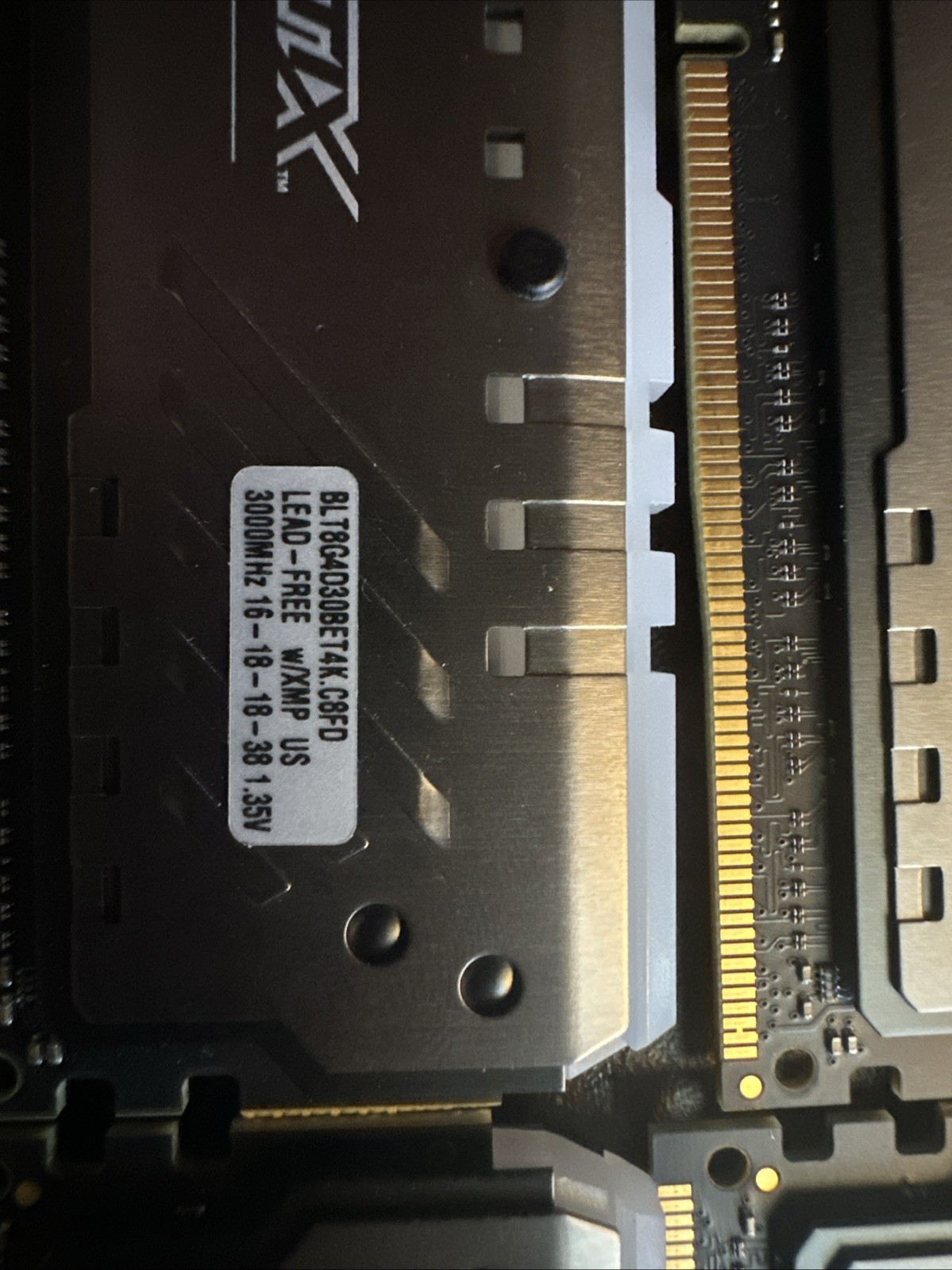 64GB Crucial Ballistix Sport LT Gray DDR4 3000MHz (8x8GB) CL16 – BLS8G4D30BESBK