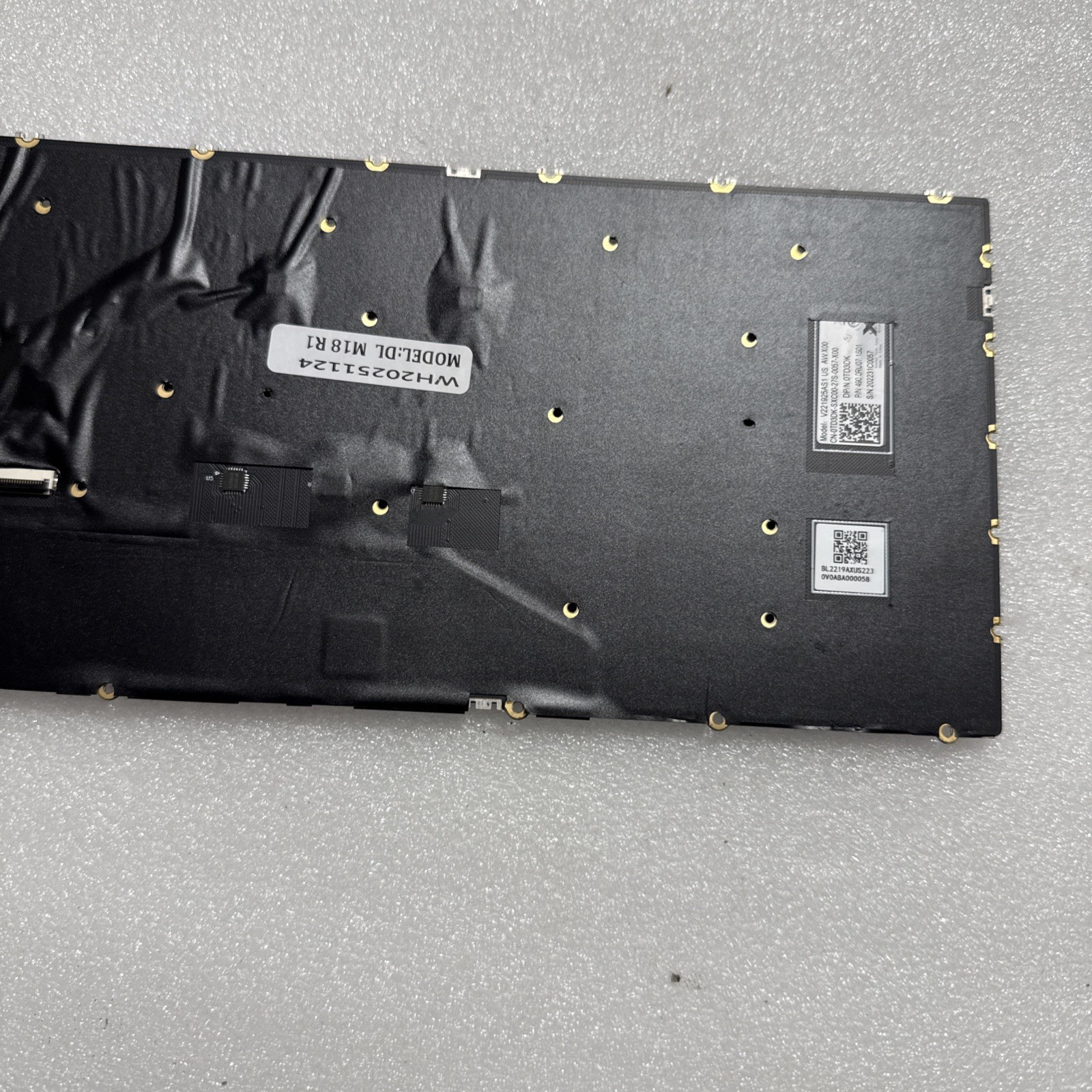 New Dell Alienware M18 R1 R2 US RGB keyboard Backlit TD3DK 0TD3DK