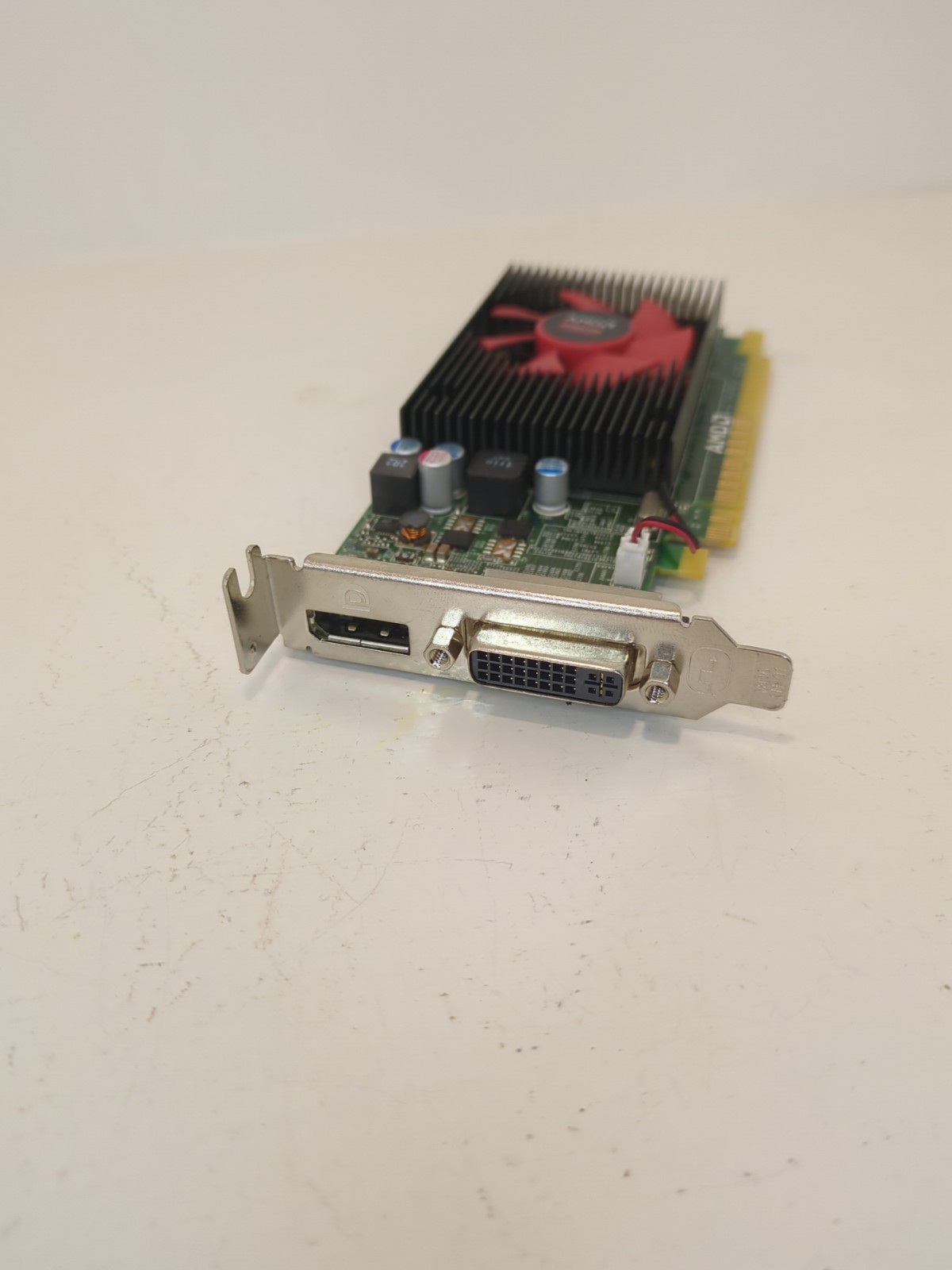 AMD C870 Radeon R5 340X 2GB GDDR3 Graphics Card