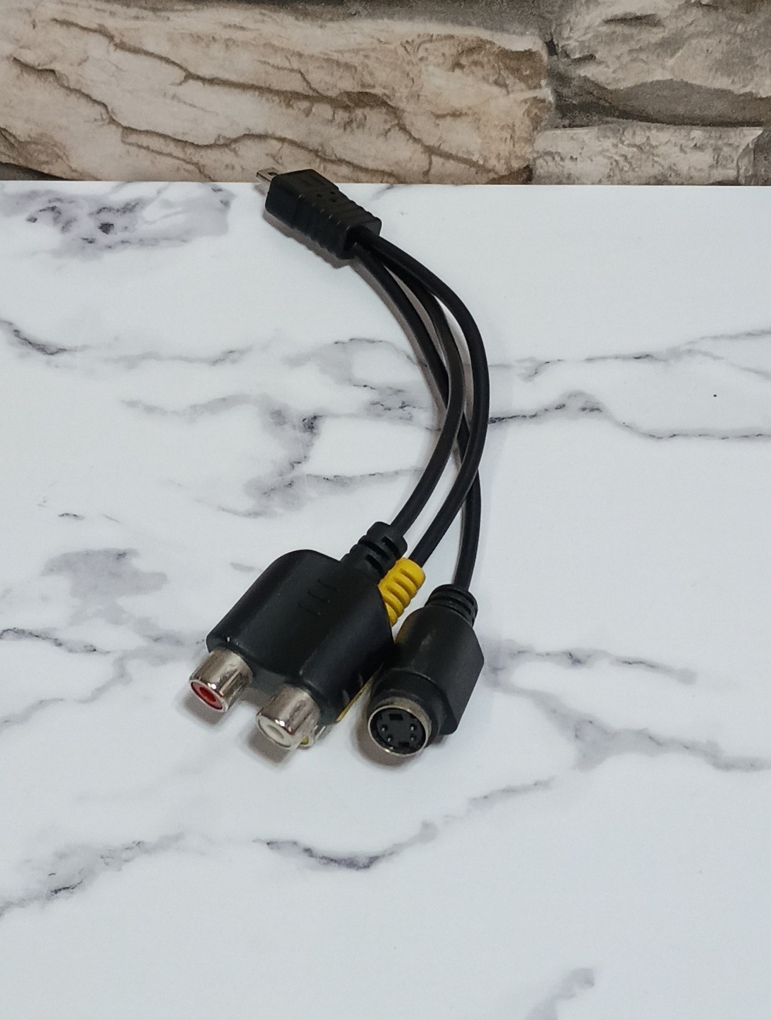 Roxio Video Capture USB AV RCA & S-Video Model UB315-E, W Attachment