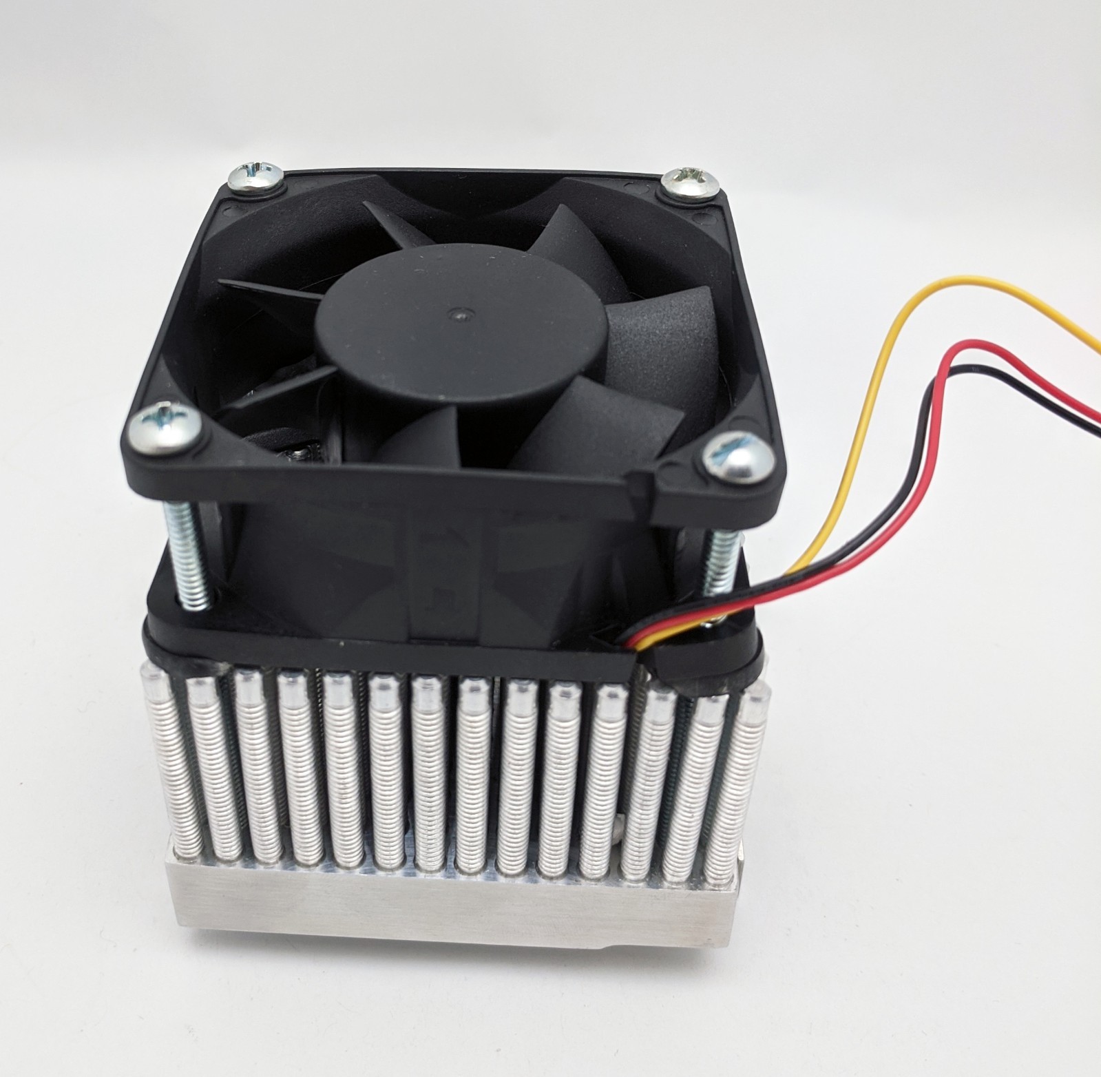 NEW Swiftech MCX370-0A Intel Socket 370 /AMD A CPU Cooler,Dual Ball Bearing Fan