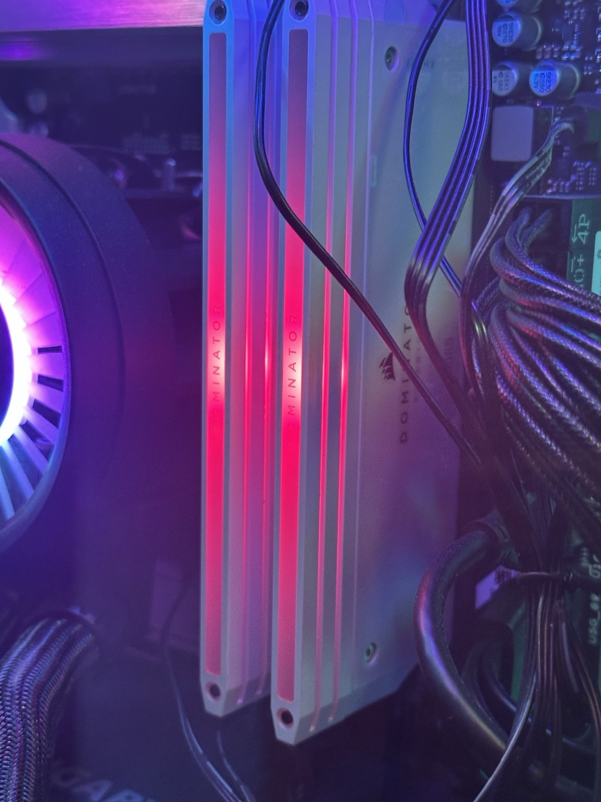 CORSAIR Dominator Titanium RGB DDR5 RAM 64GB (2x32GB) DDR5 6000MHz CL30